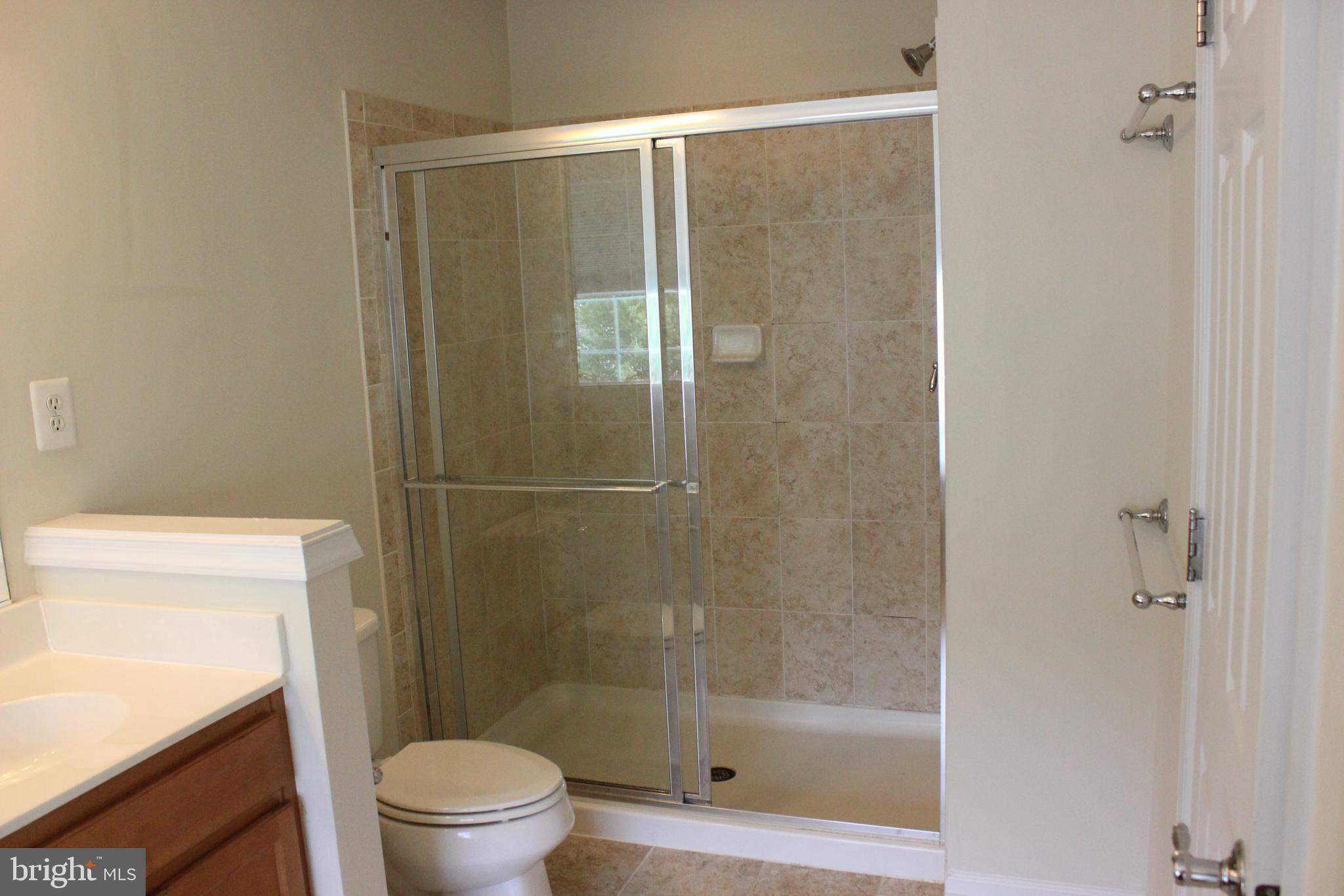 EAST GATE - Residential Lease