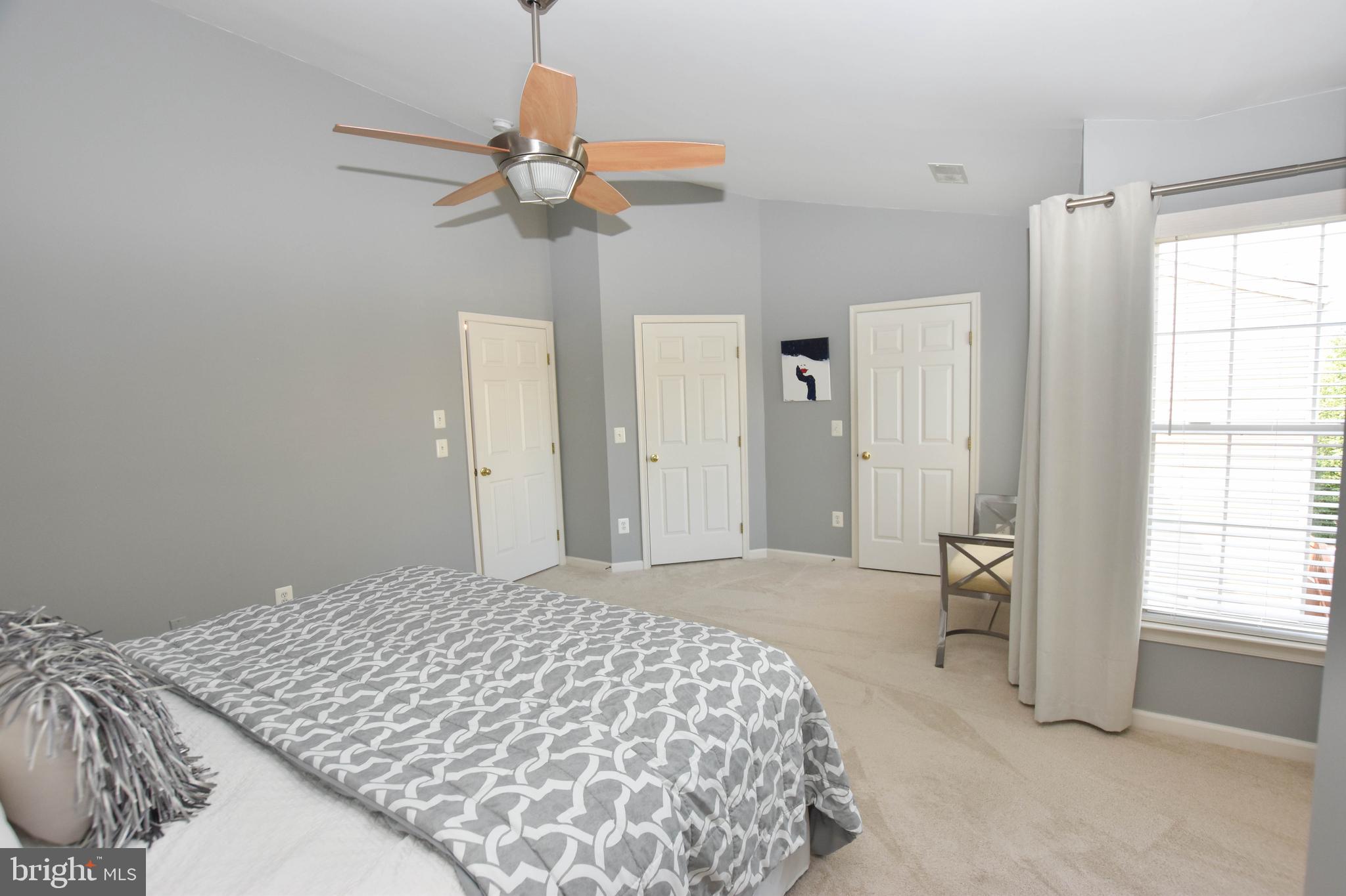 SOUTH RIDING - Residential