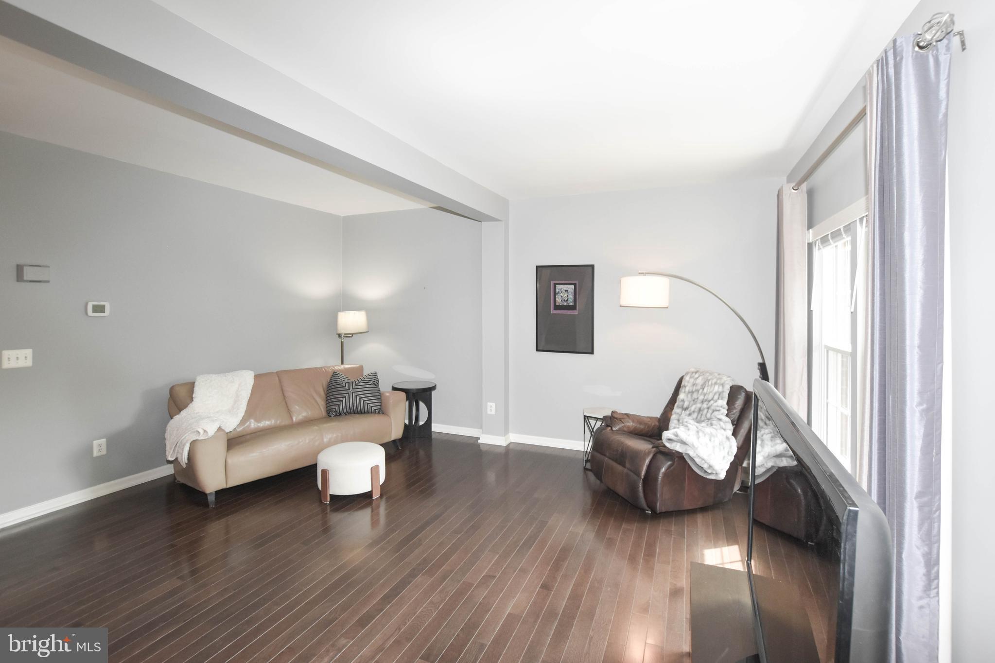 SOUTH RIDING - Residential