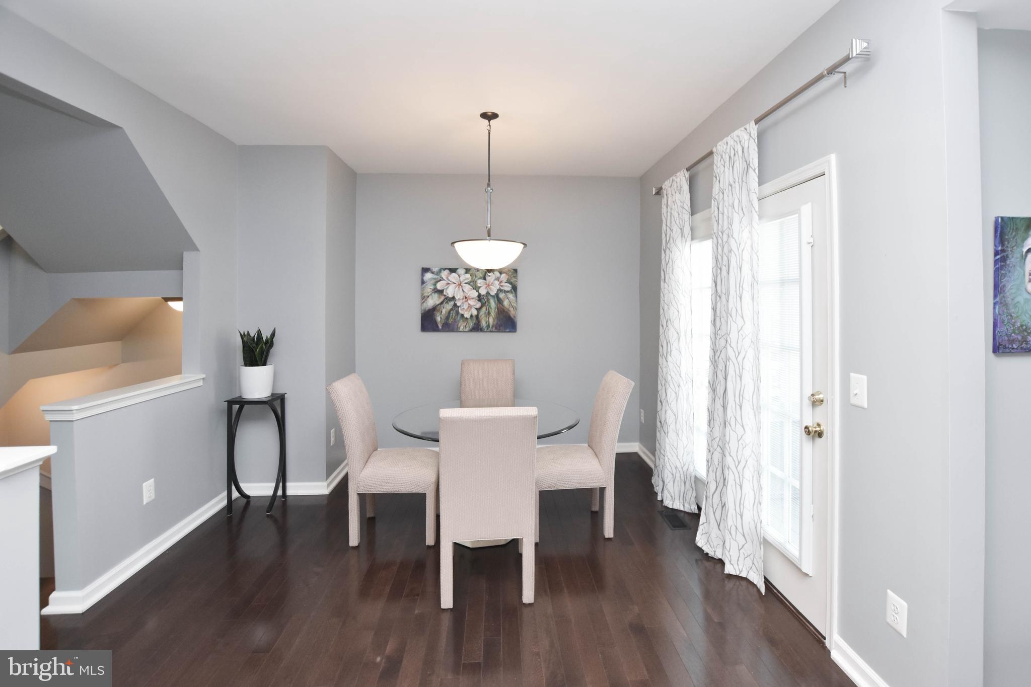 SOUTH RIDING - Residential