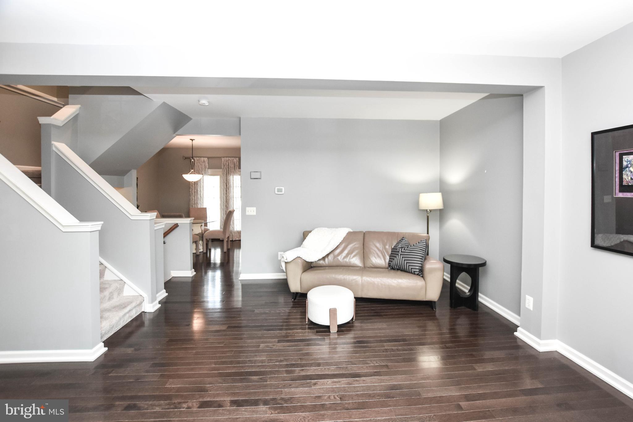 SOUTH RIDING - Residential