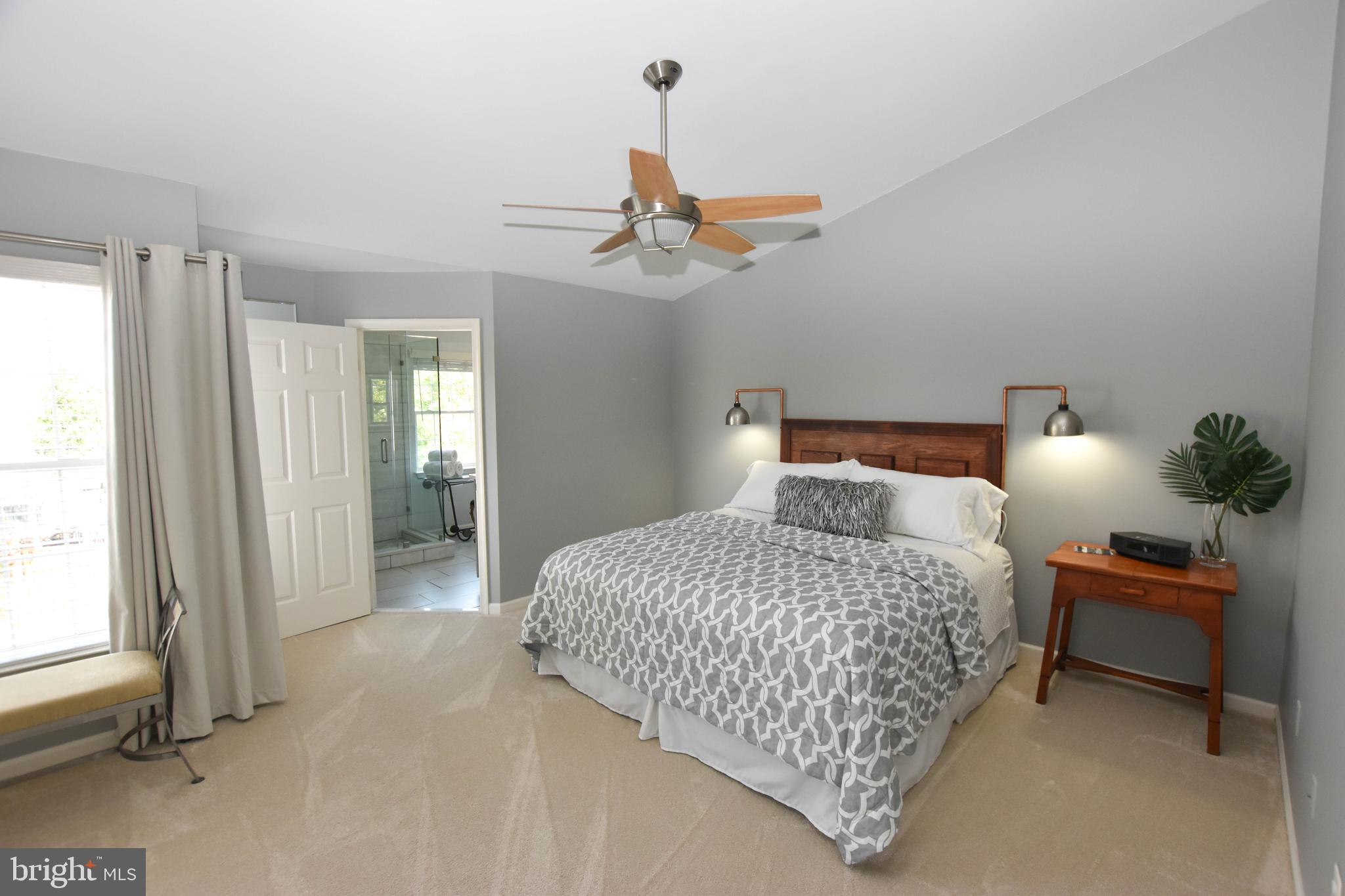 SOUTH RIDING - Residential