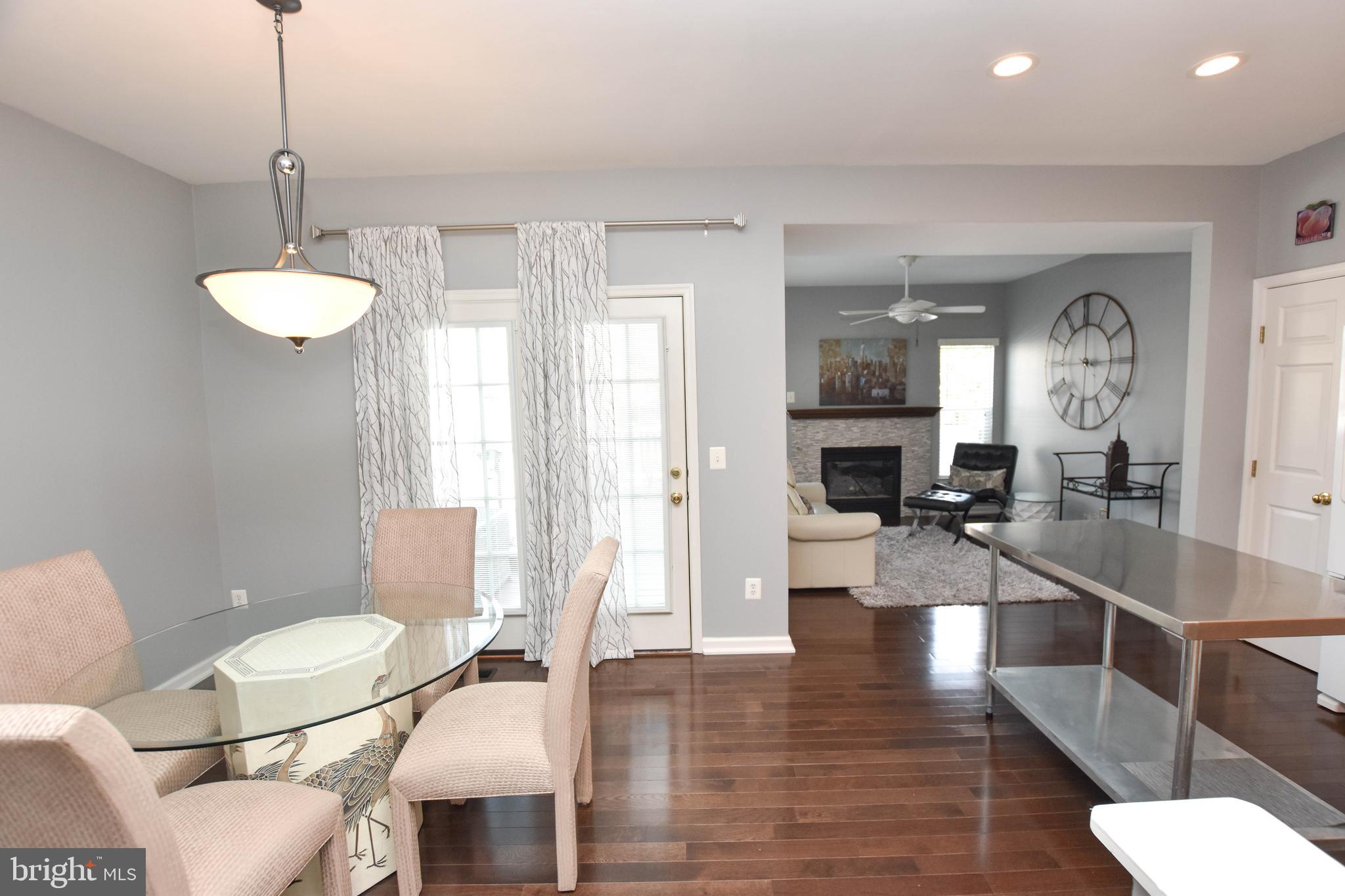 SOUTH RIDING - Residential