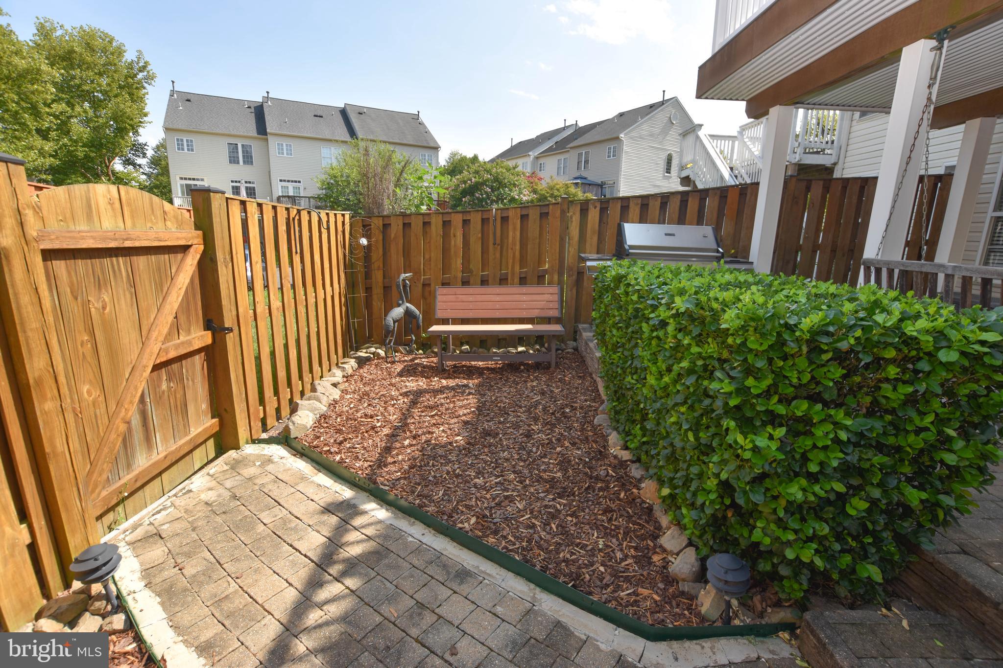 SOUTH RIDING - Residential