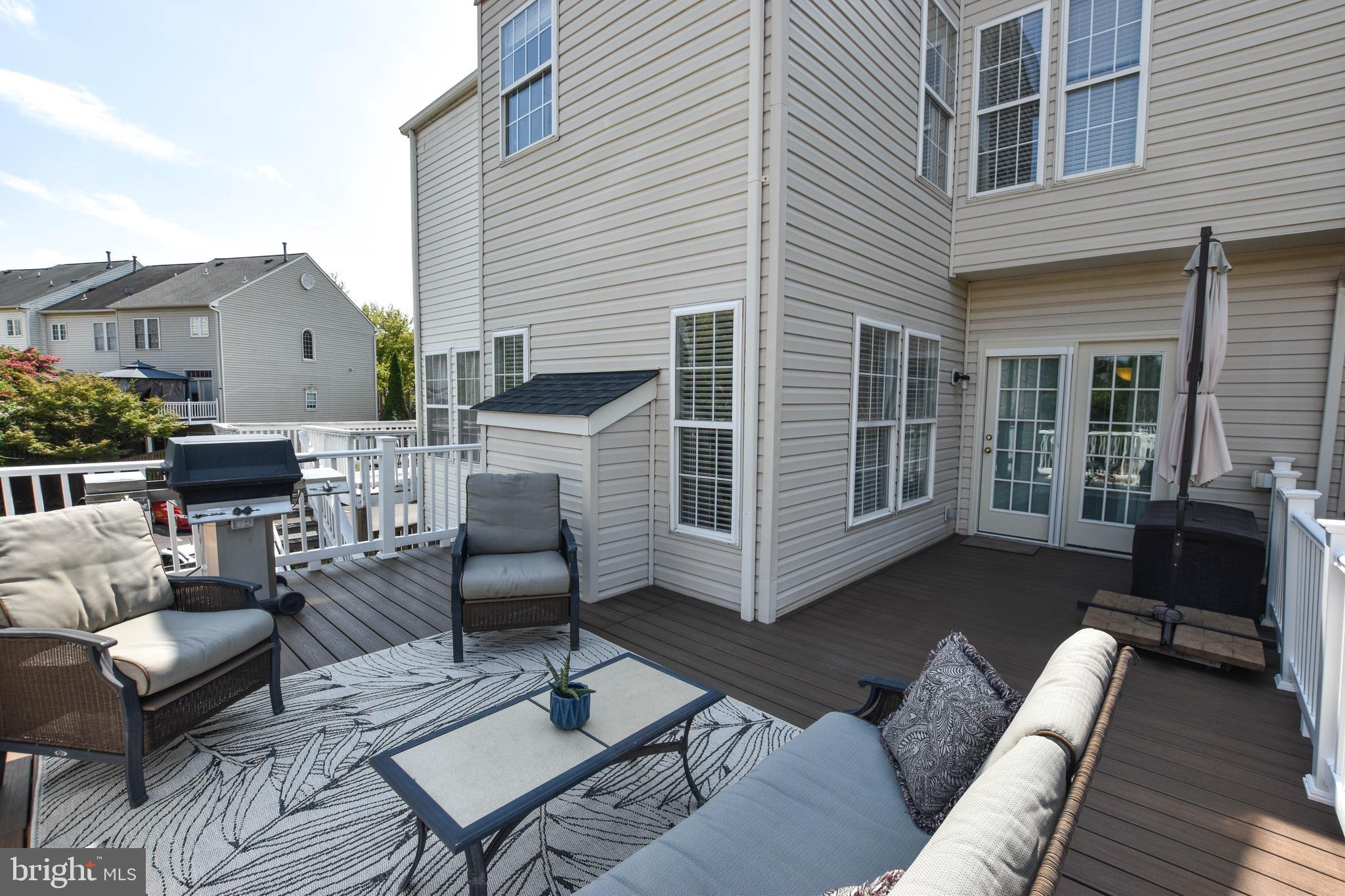 SOUTH RIDING - Residential