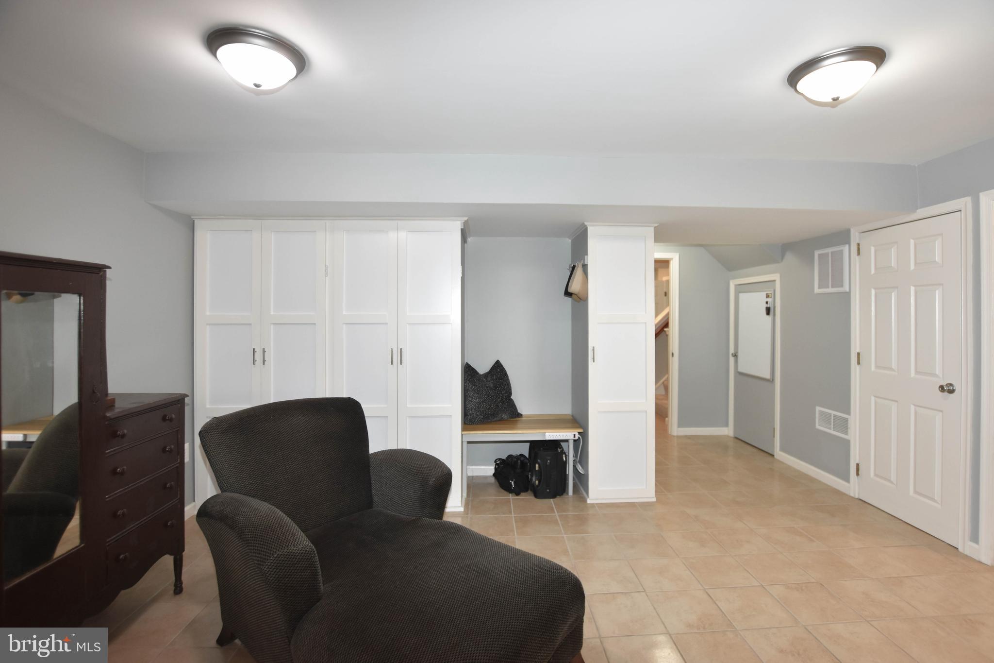 SOUTH RIDING - Residential