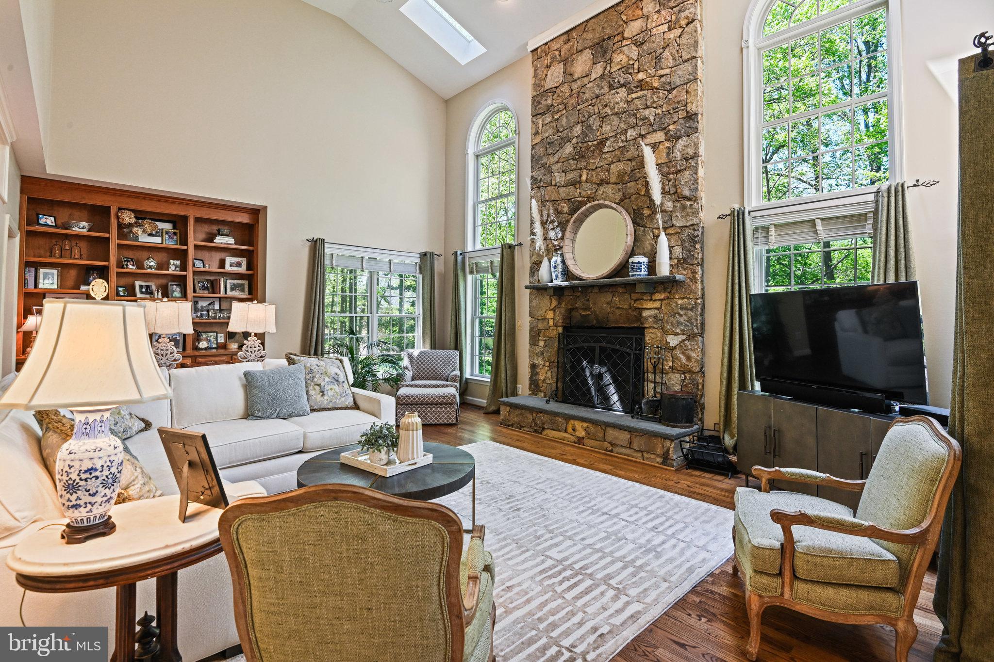 HUNTERBROOKE - Residential