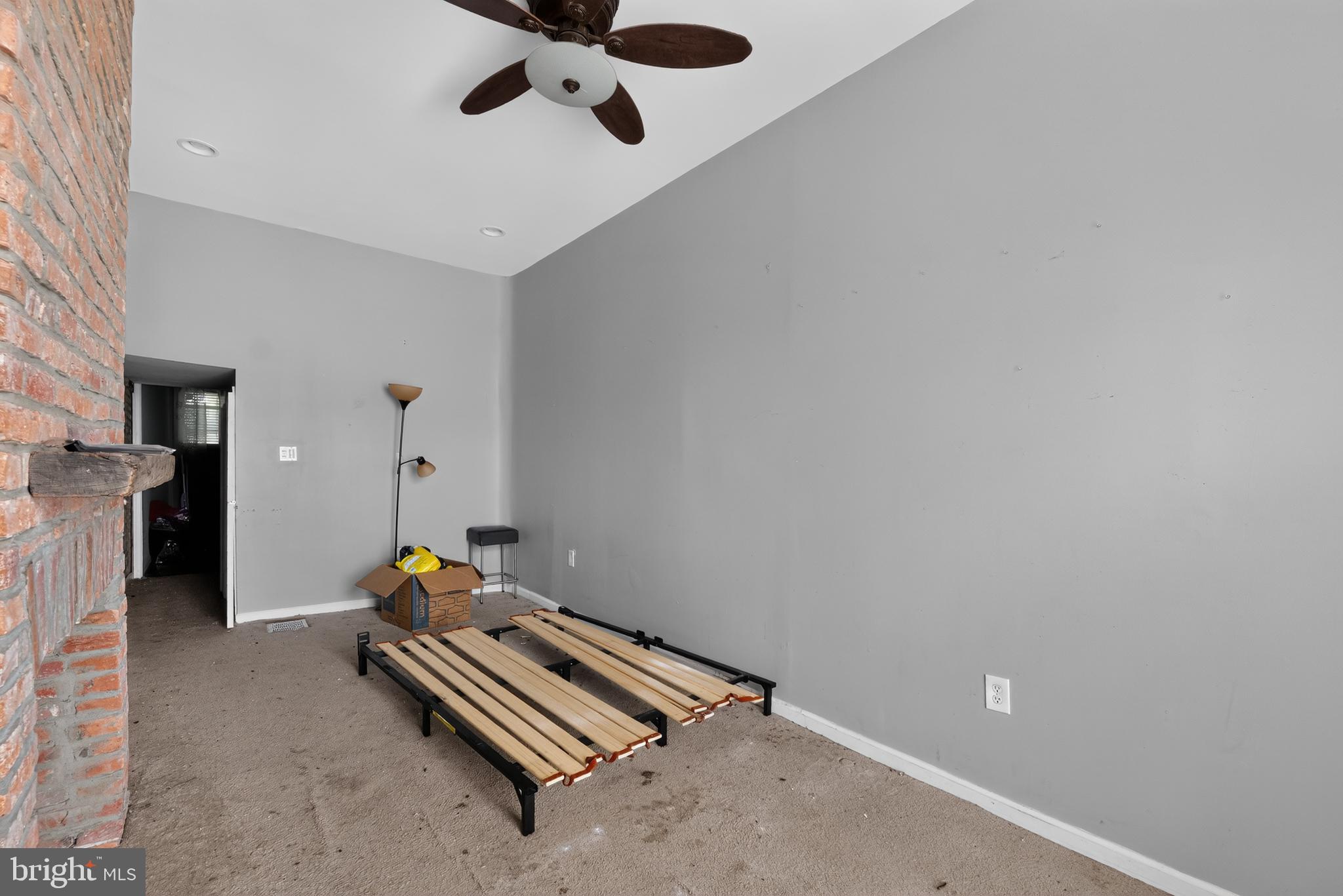 BUTCHERS HILL - Residential Income