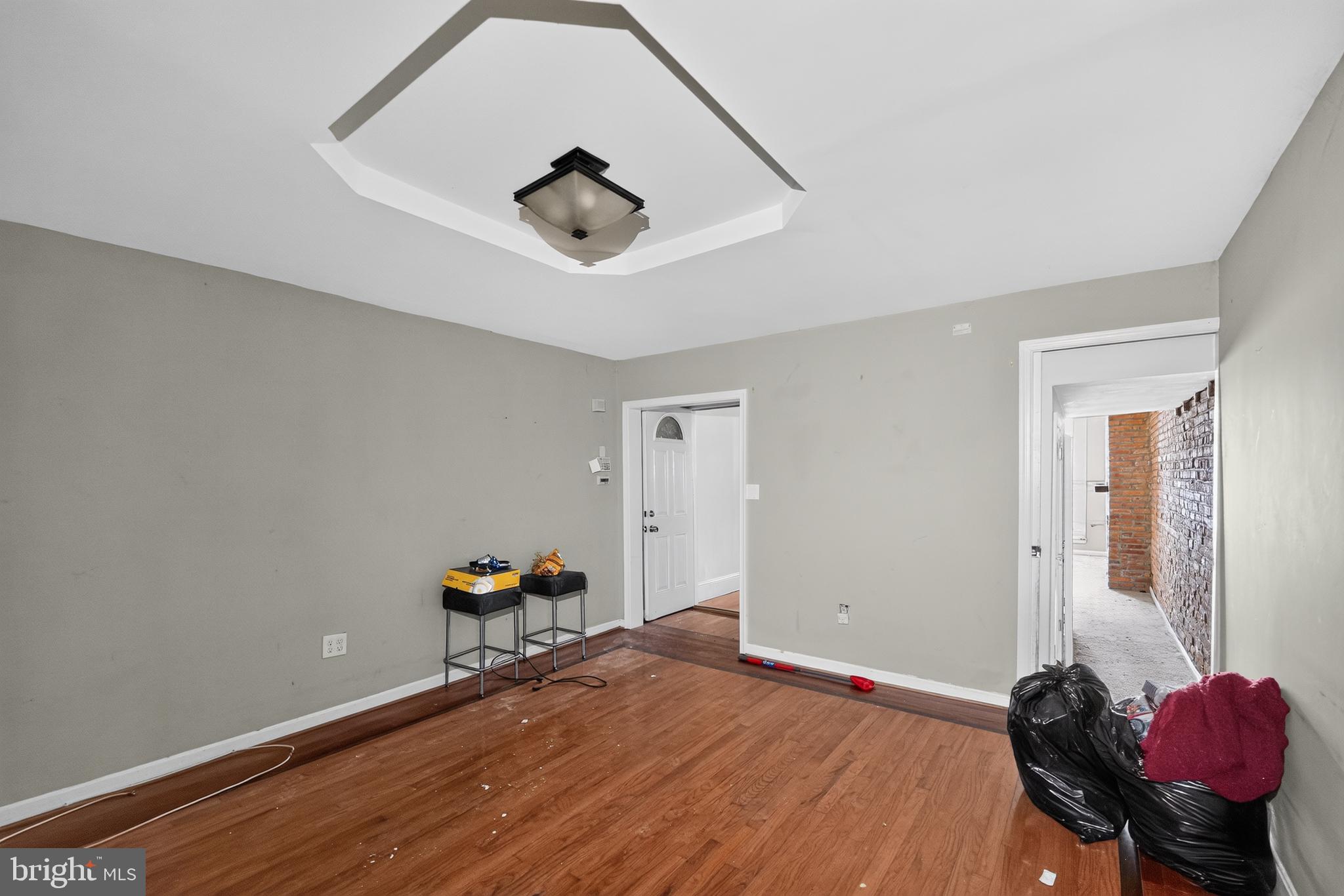 BUTCHERS HILL - Residential Income
