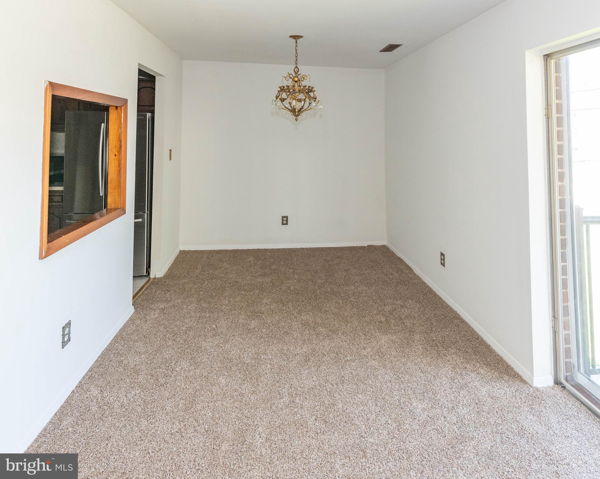 MOORES MILL MANOR - Residential