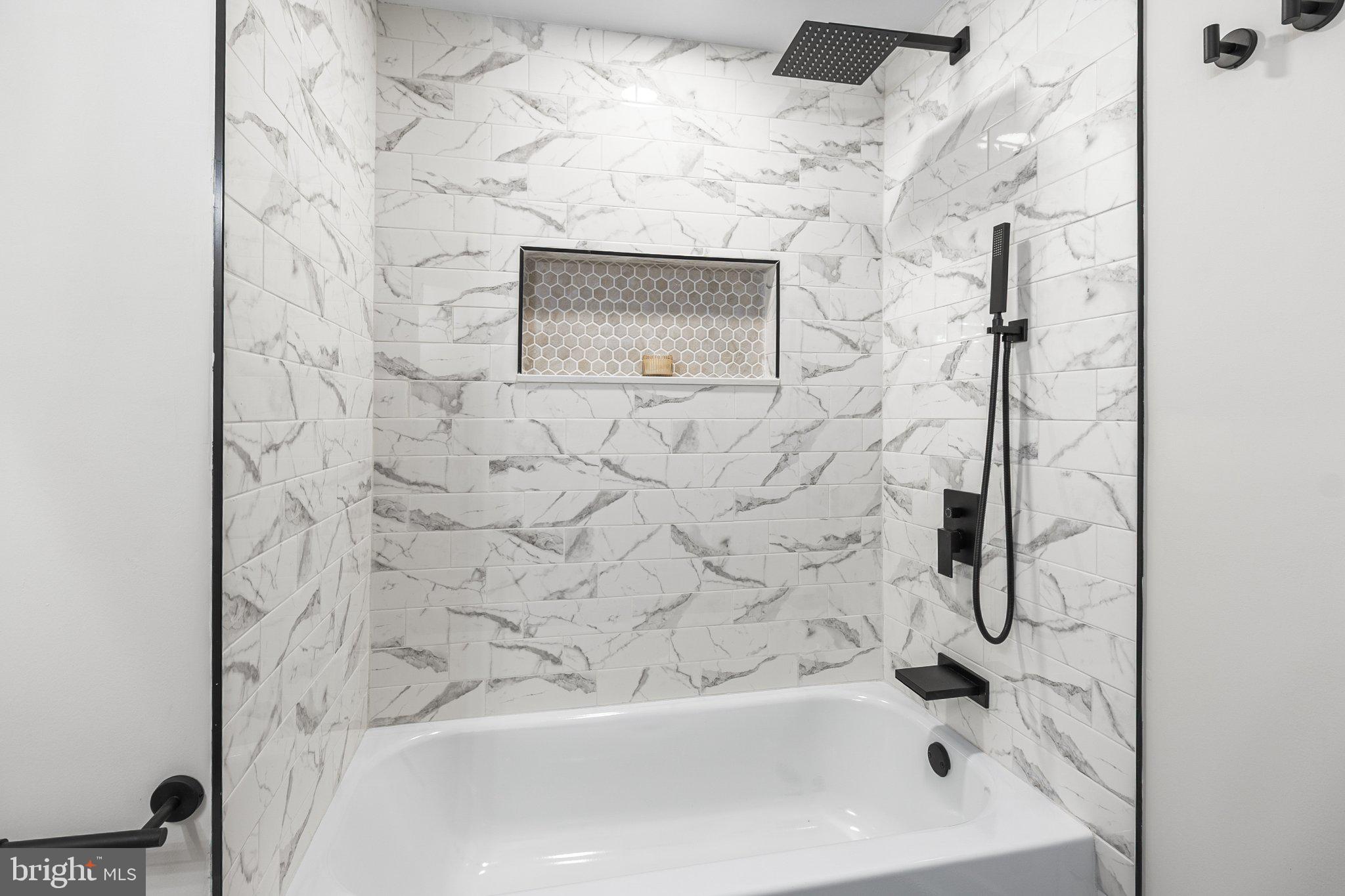 HOLLOWAY TERRACE - Residential