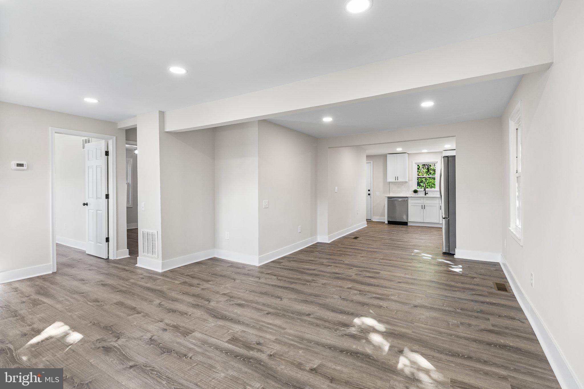 HOLLOWAY TERRACE - Residential