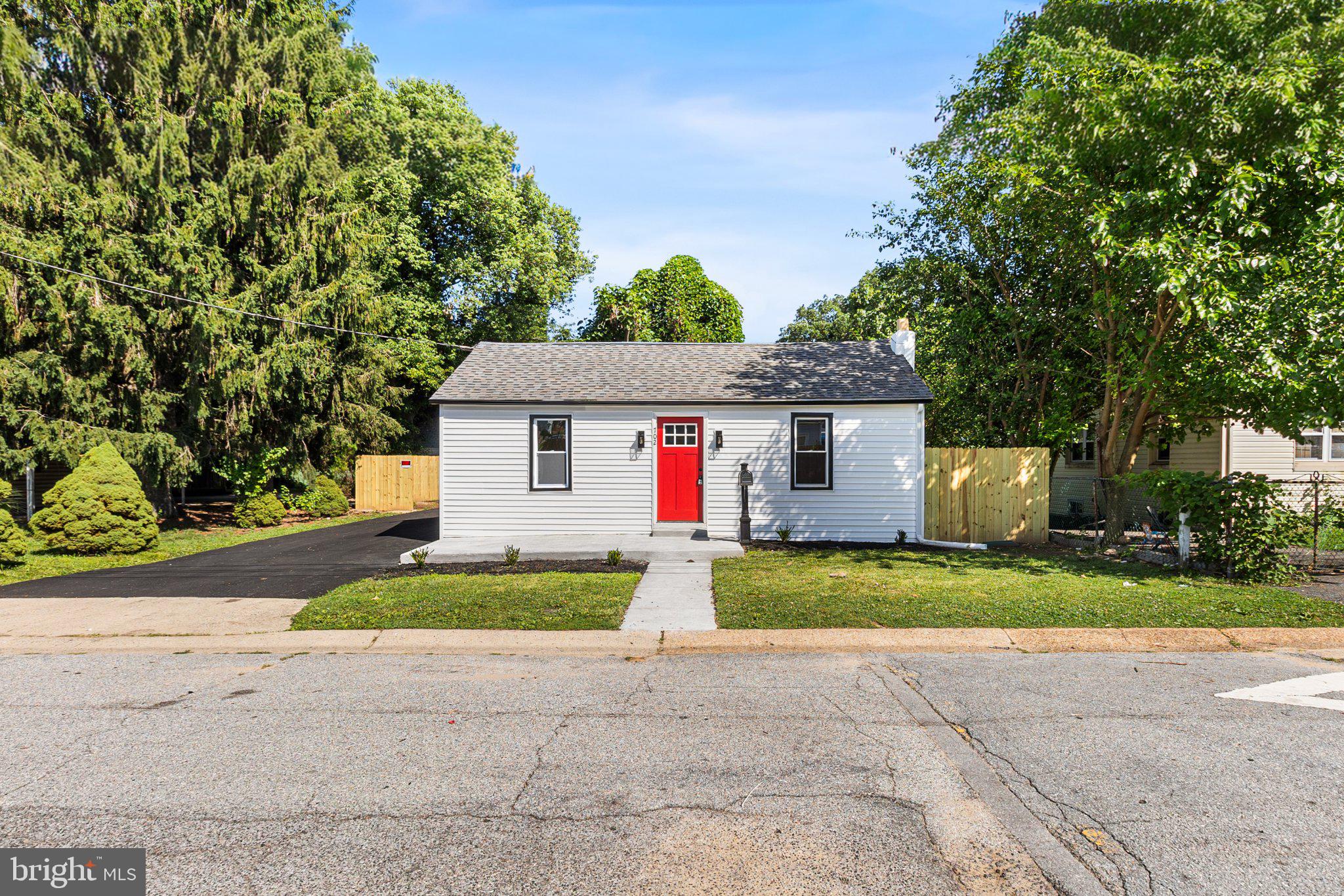 HOLLOWAY TERRACE - Residential