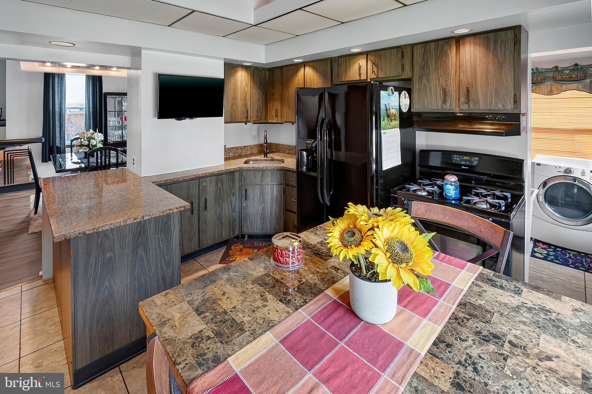 COLLINGSWOOD - Residential