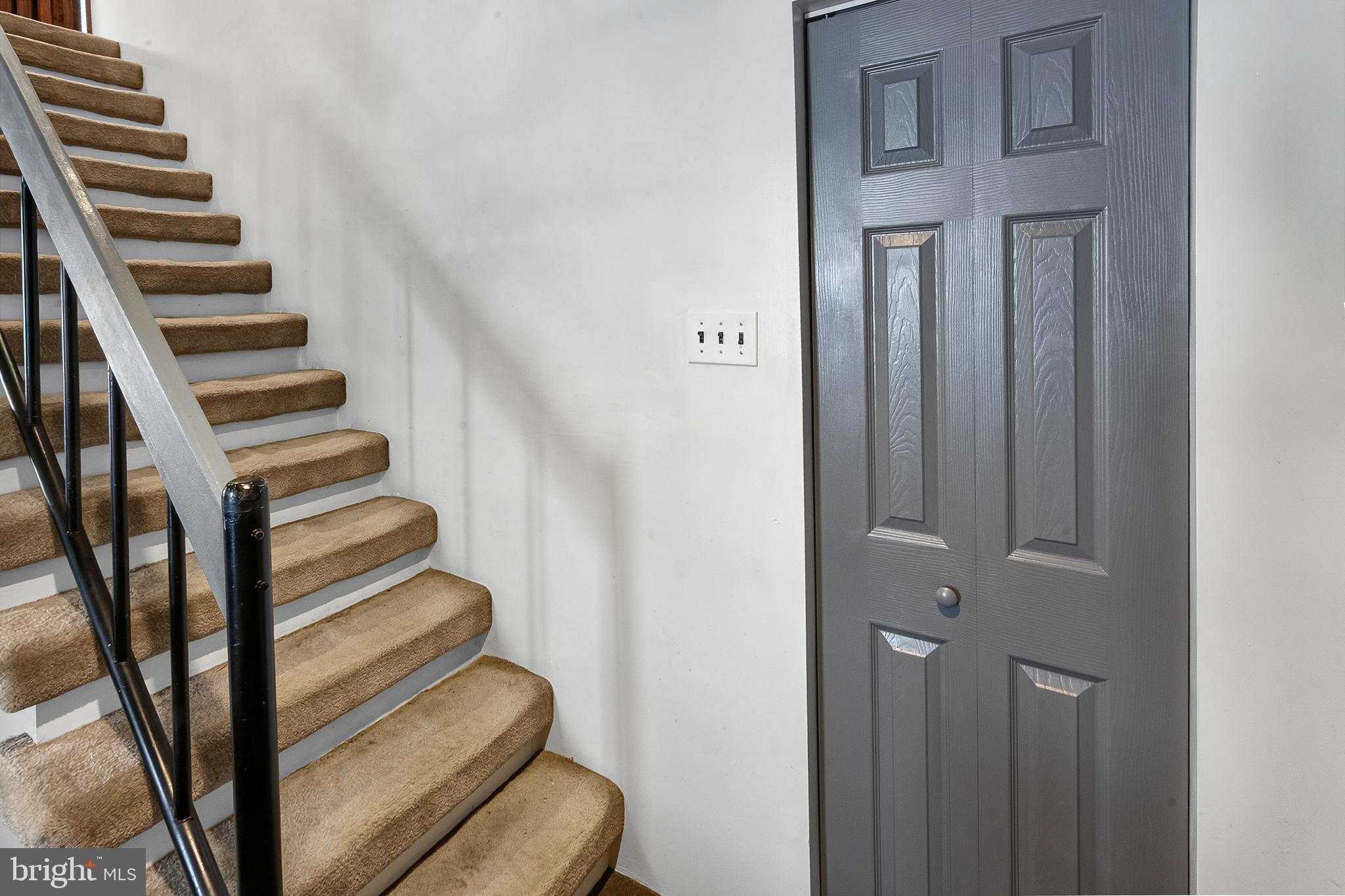 COLLINGSWOOD - Residential