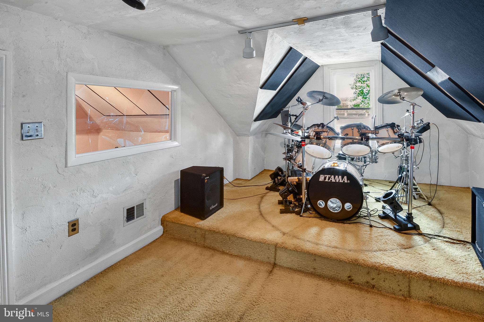 COLLINGSWOOD - Residential
