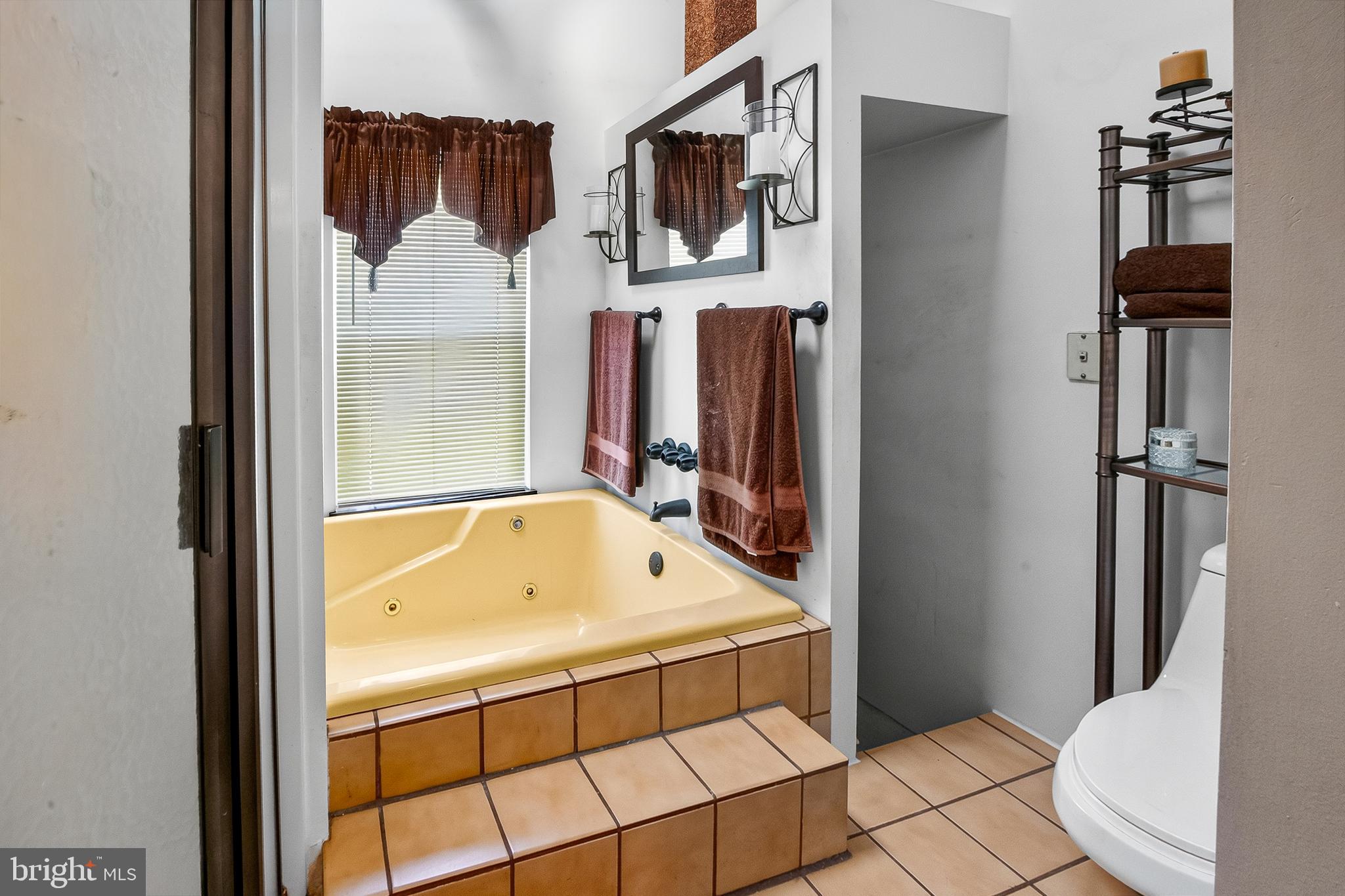 COLLINGSWOOD - Residential