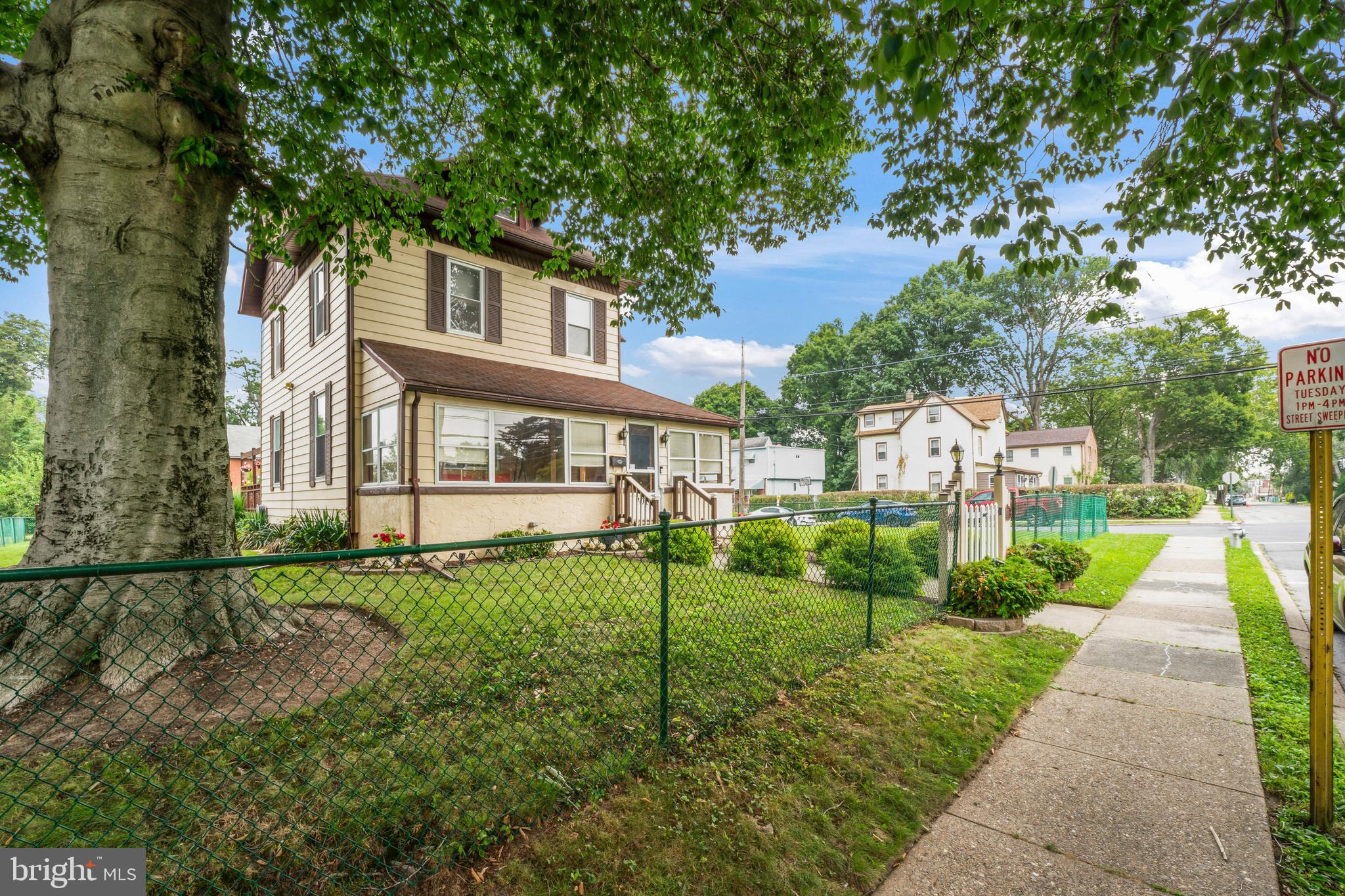 COLLINGSWOOD - Residential