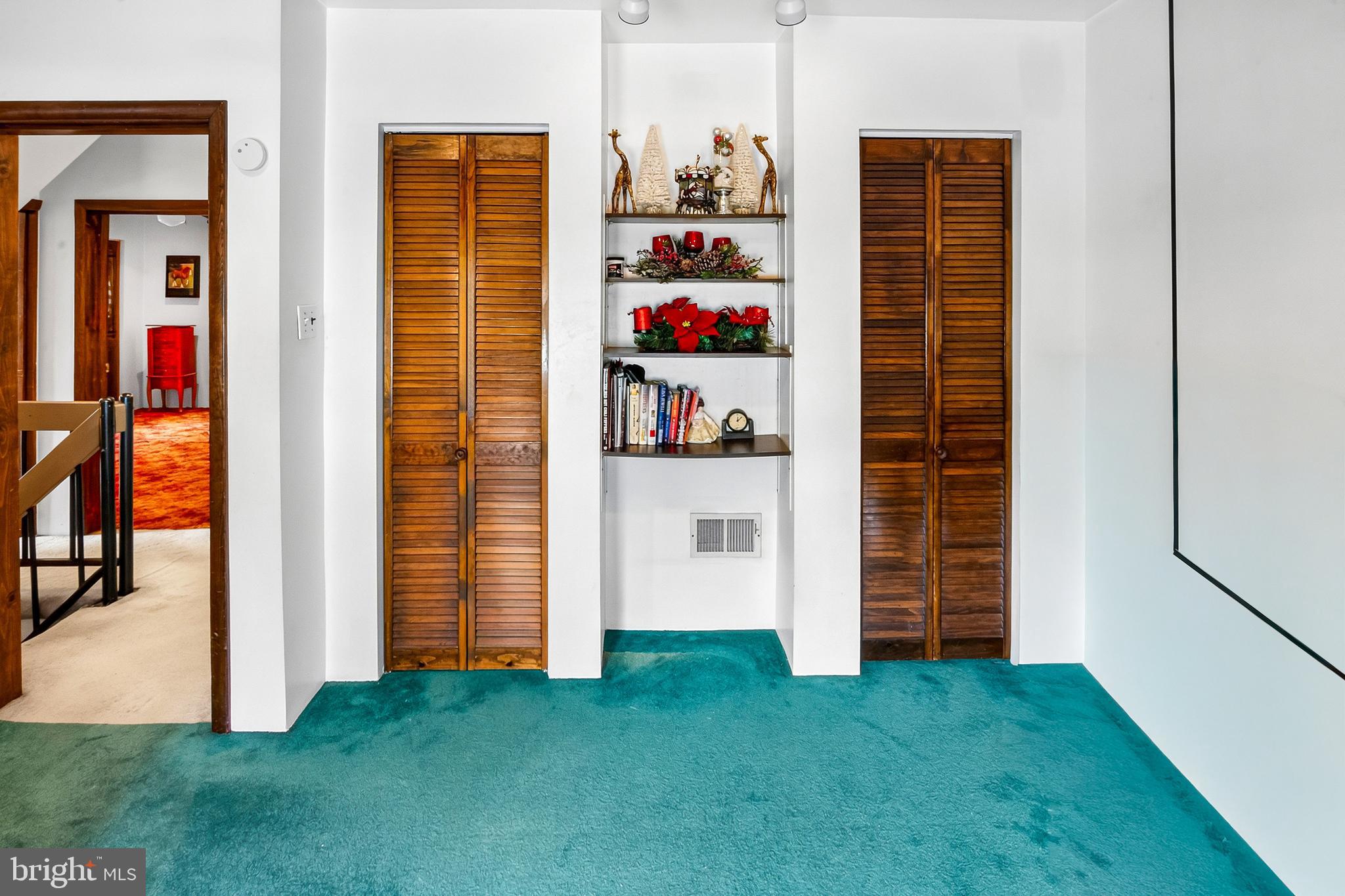 COLLINGSWOOD - Residential