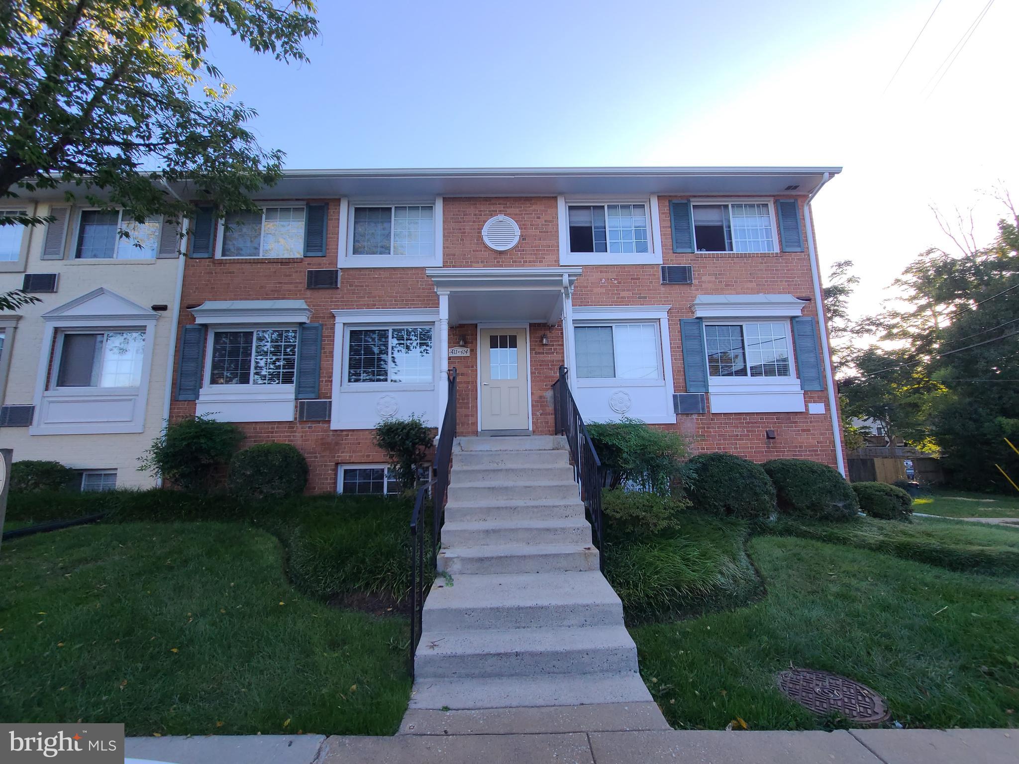 THE OAKS MAIN STREET LAUREL - Residential