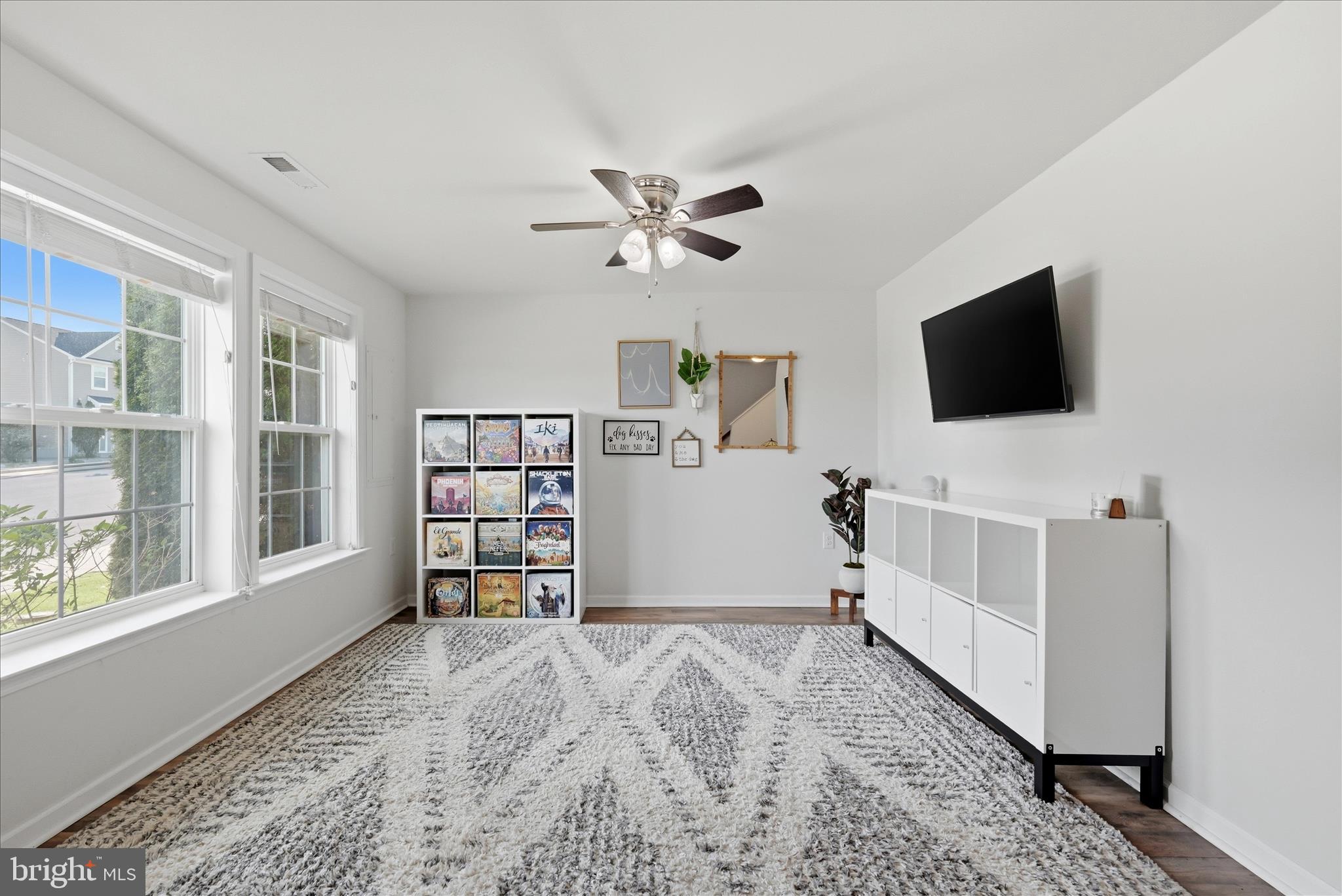 KENSINGTON TERRACE - Residential