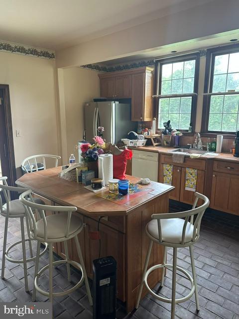 SUNNYBROOK FARMS - Residential