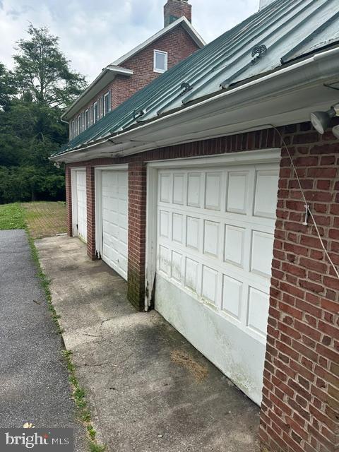 SUNNYBROOK FARMS - Residential