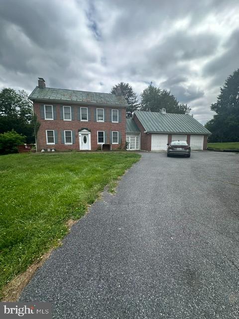 SUNNYBROOK FARMS - Residential