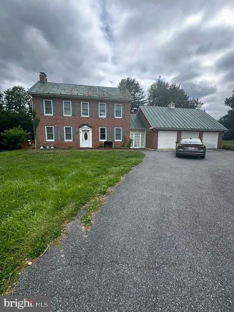 SUNNYBROOK FARMS - Residential
