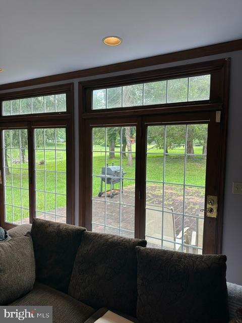 SUNNYBROOK FARMS - Residential