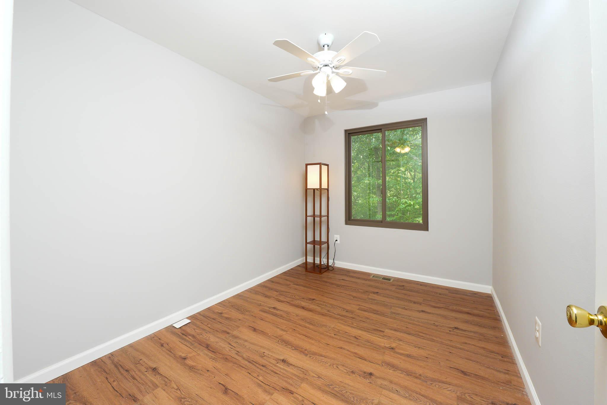 ADMIRALS WALK - Residential
