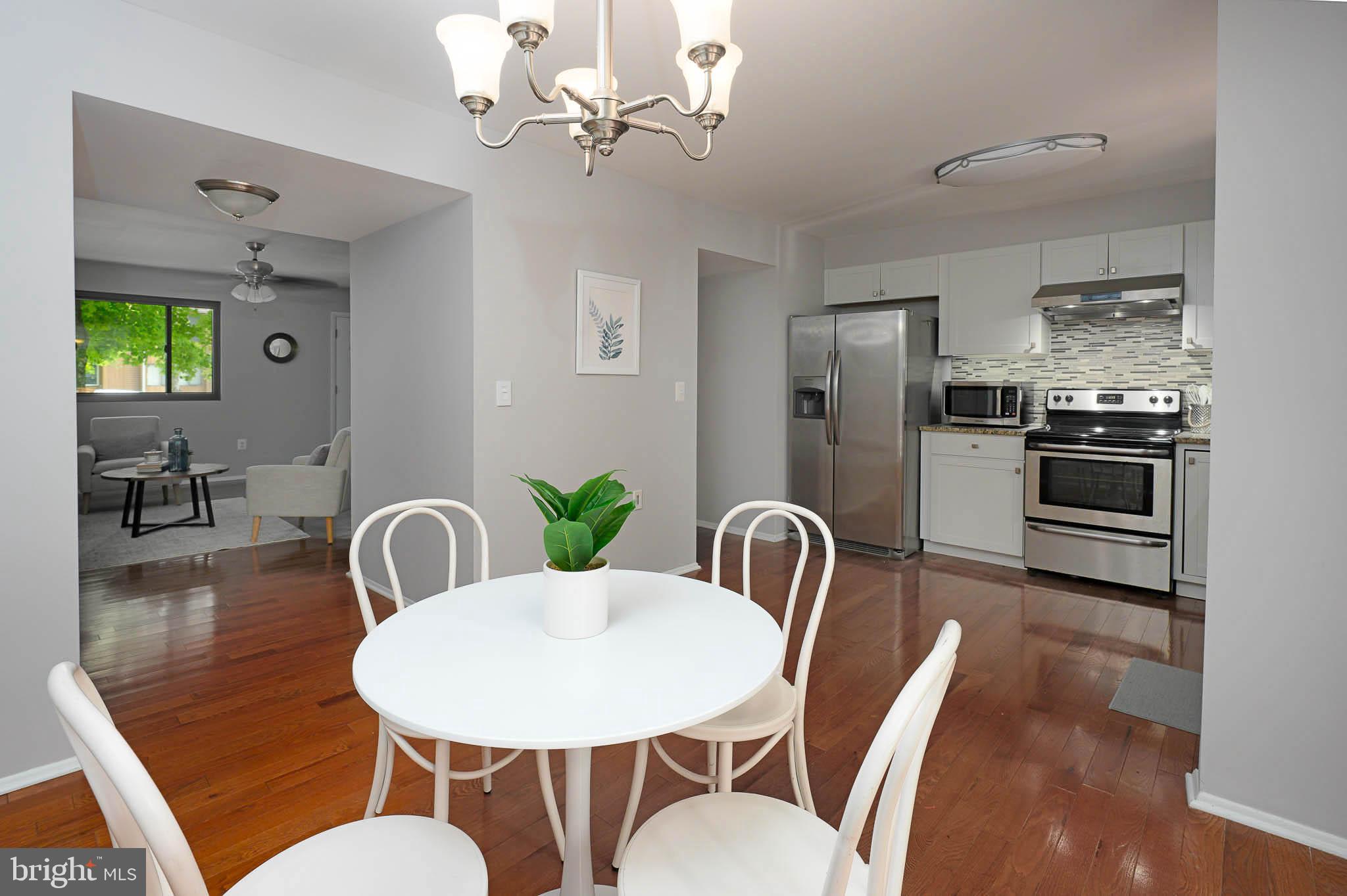 ADMIRALS WALK - Residential