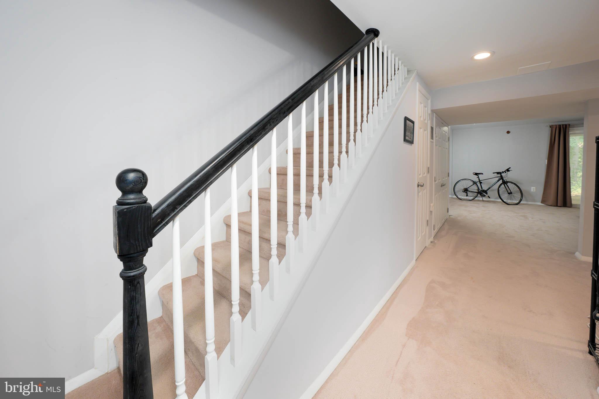 ADMIRALS WALK - Residential