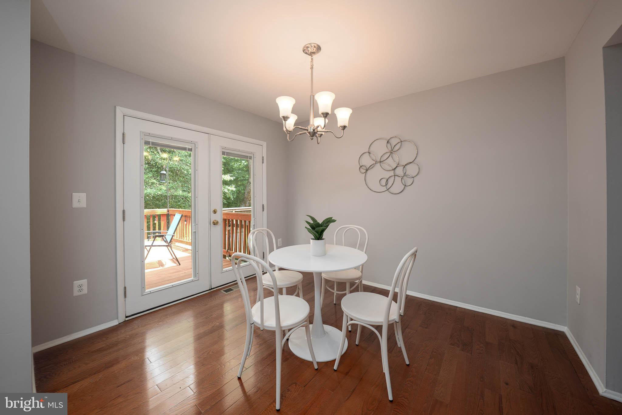 ADMIRALS WALK - Residential