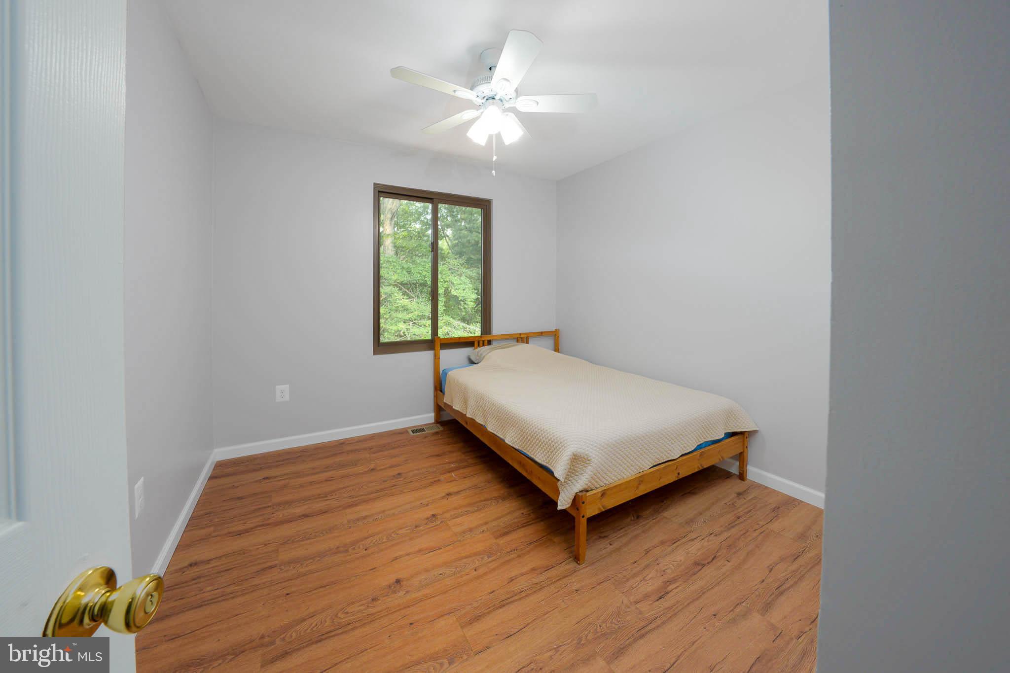 ADMIRALS WALK - Residential