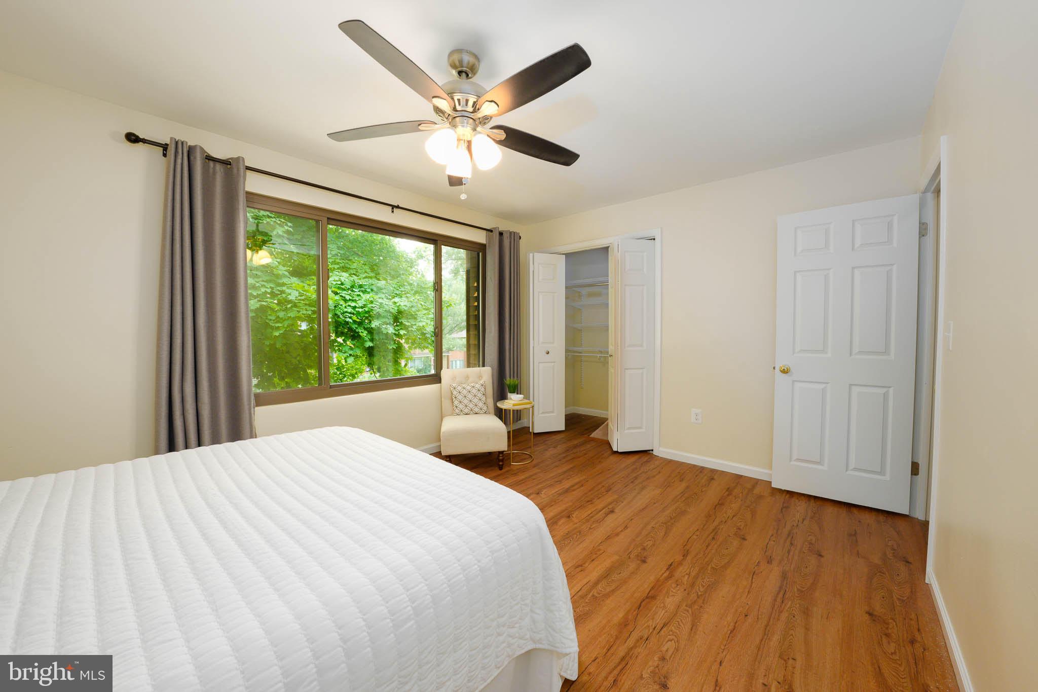 ADMIRALS WALK - Residential