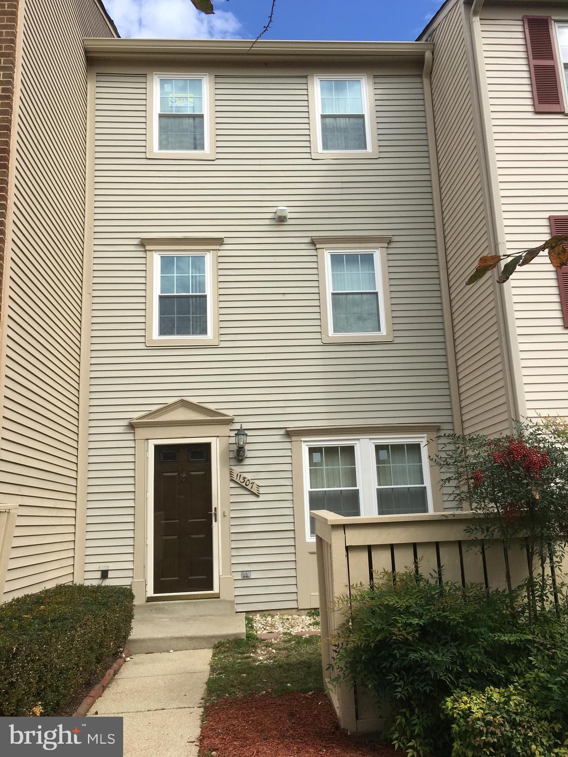 GREENFIELDS - Residential Lease