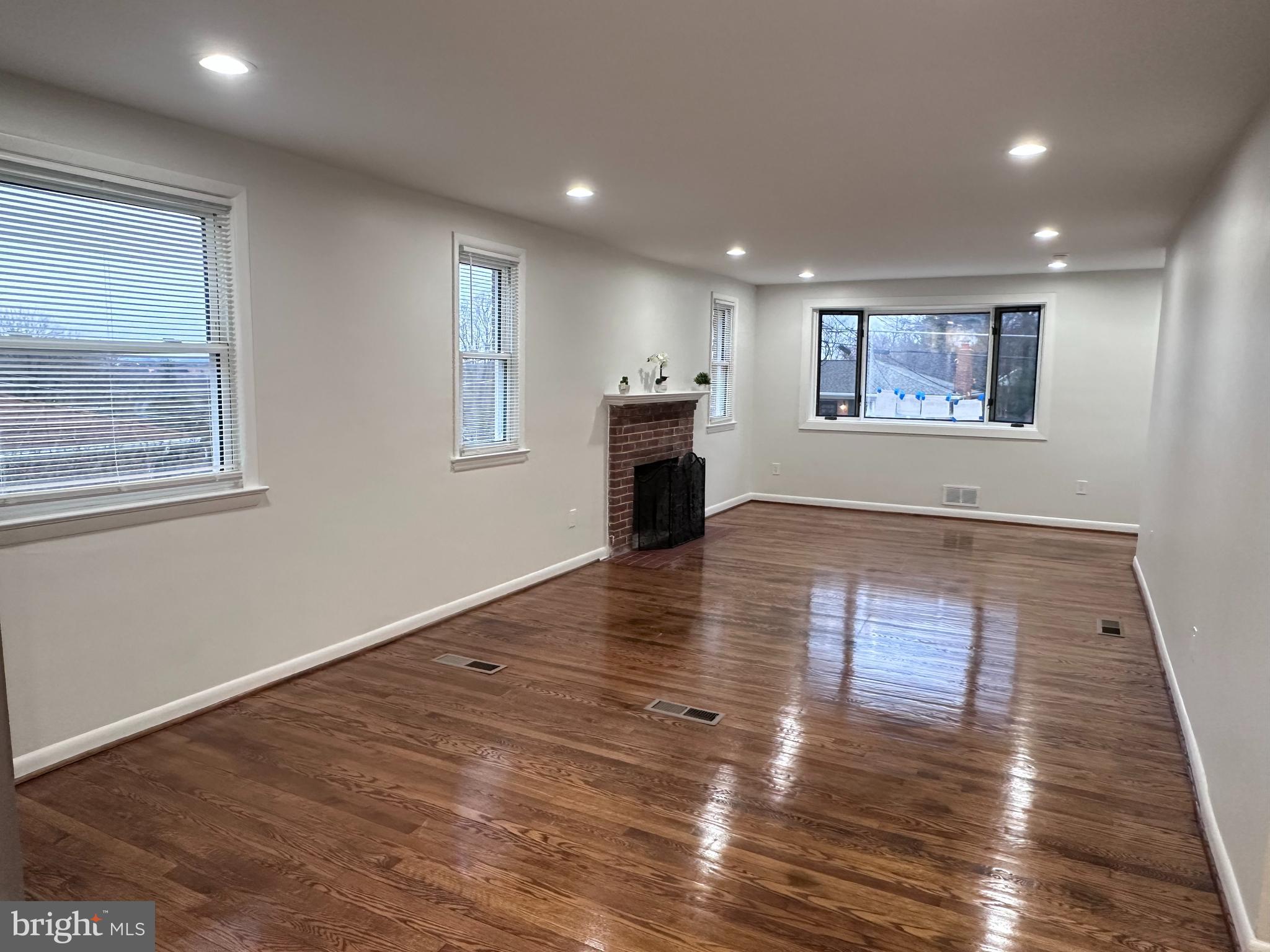 HILLCREST HEIGHTS - Residential