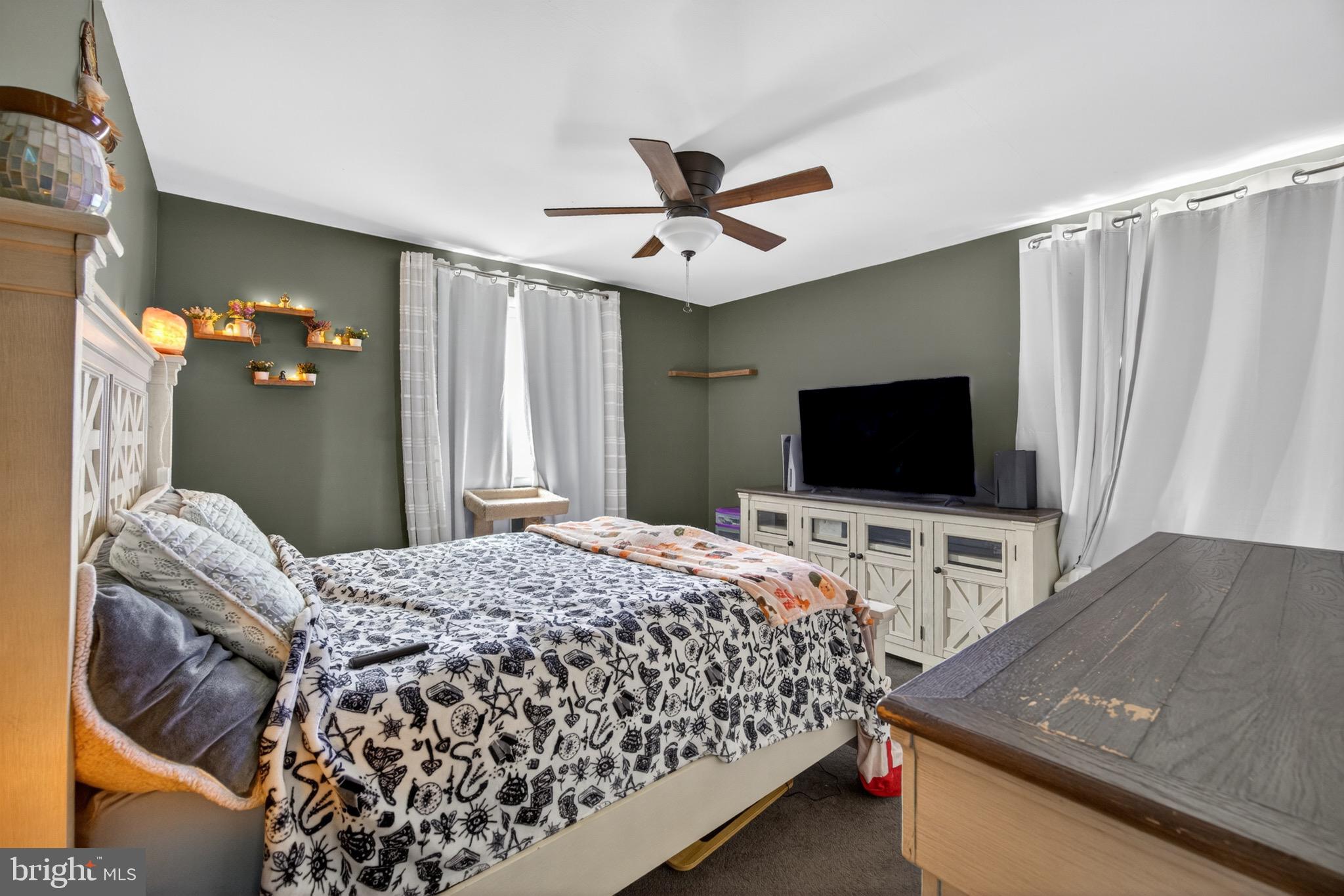 SOMERTON - Residential