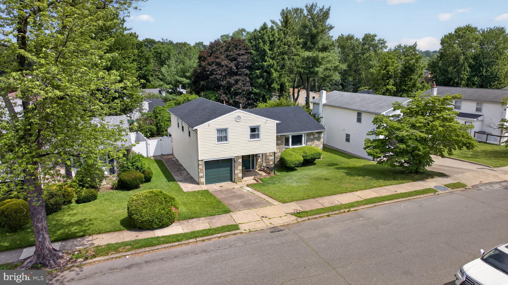SOMERTON - Residential