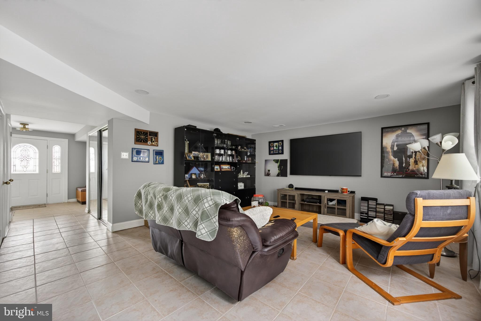SOMERTON - Residential