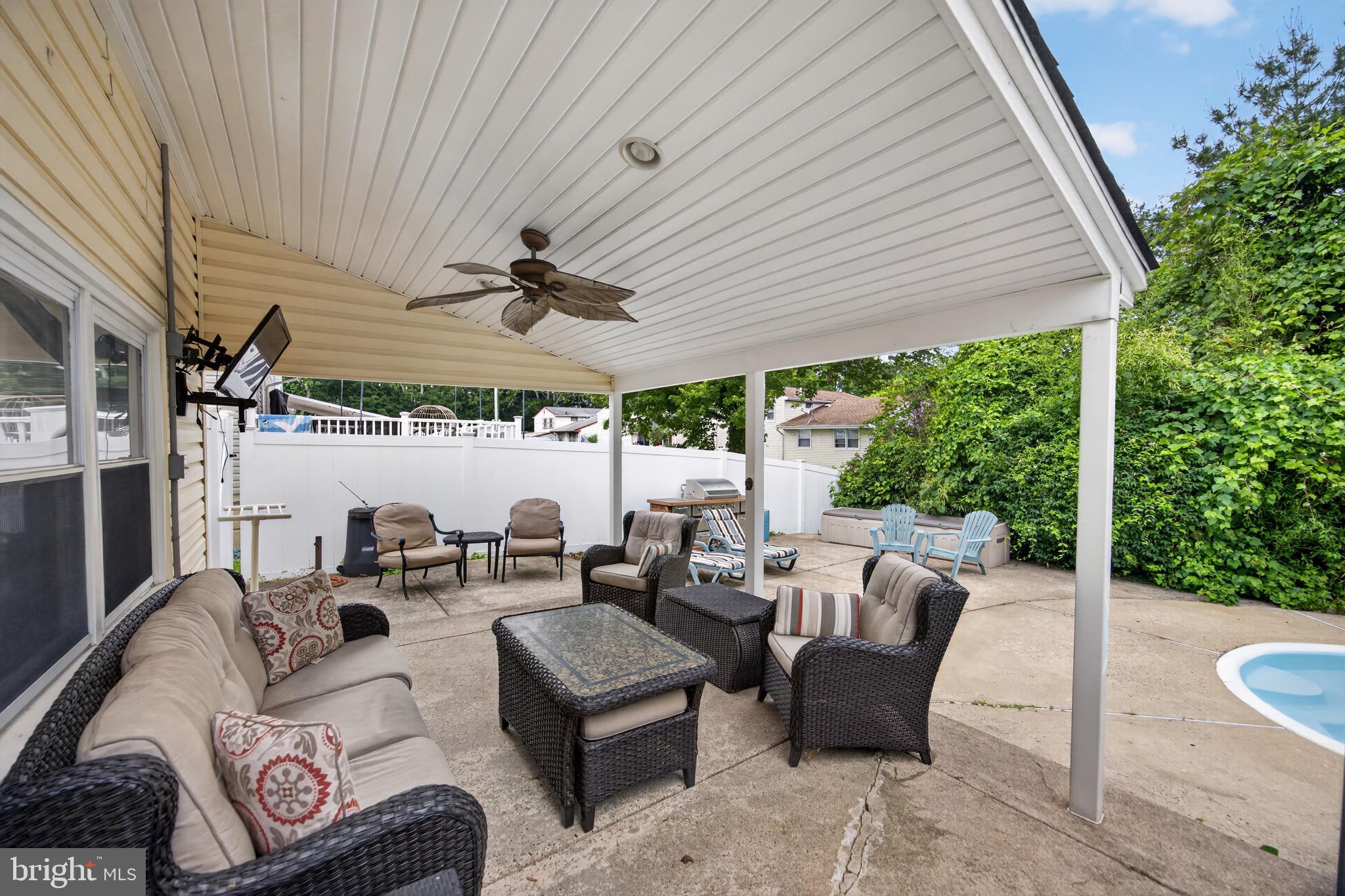 SOMERTON - Residential