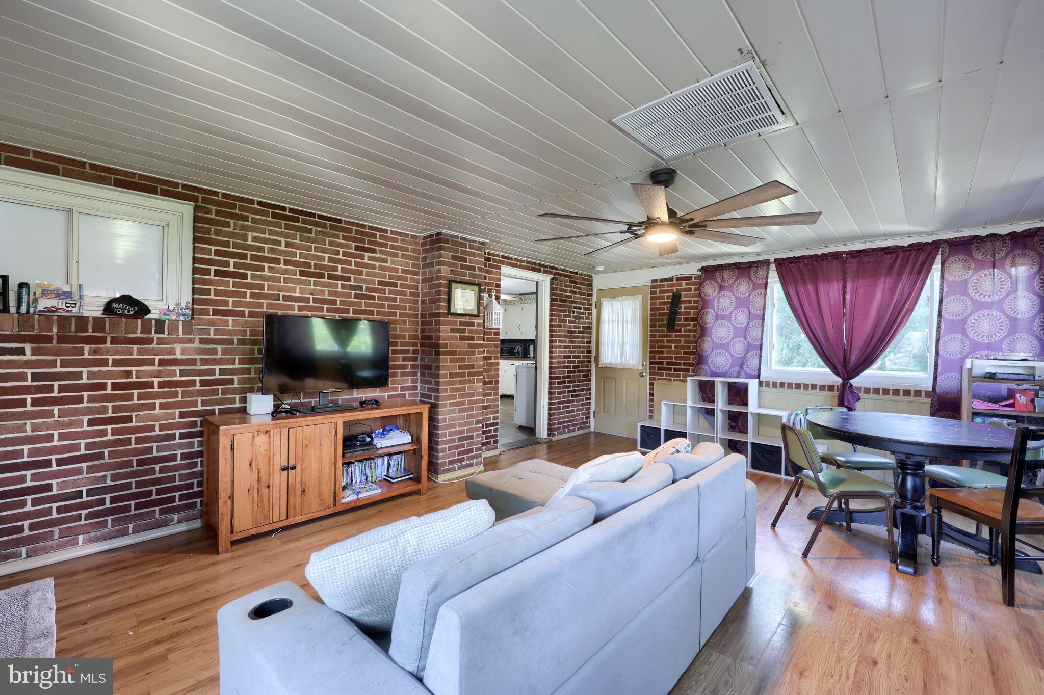 RED LION BORO - Residential