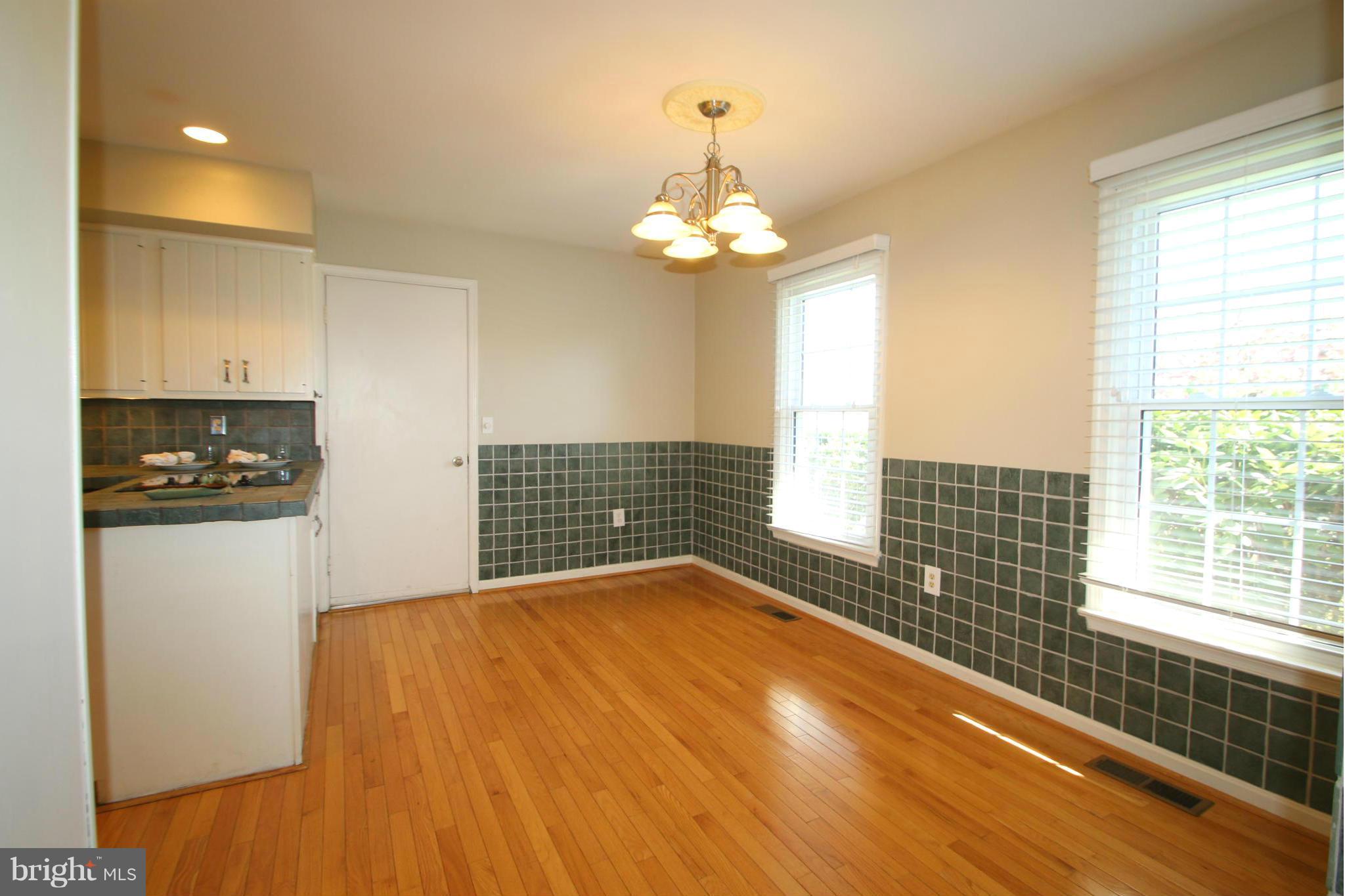 BURNHAM HILLS - Residential