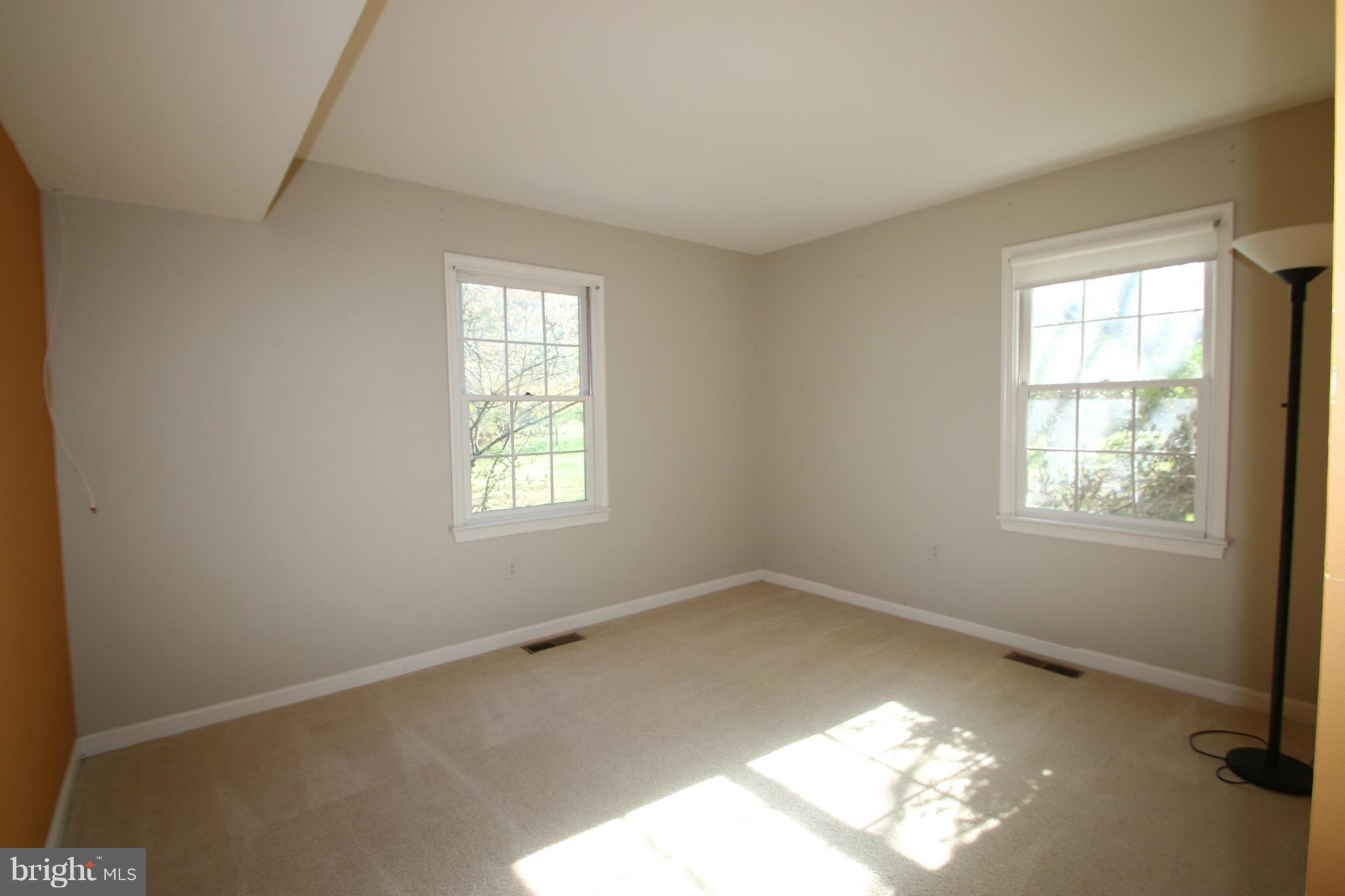 BURNHAM HILLS - Residential