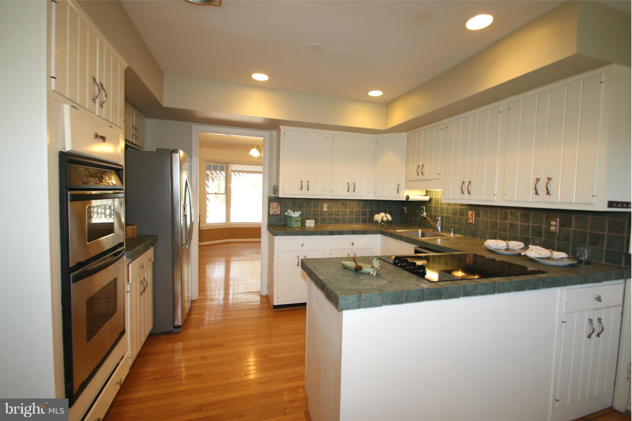 BURNHAM HILLS - Residential