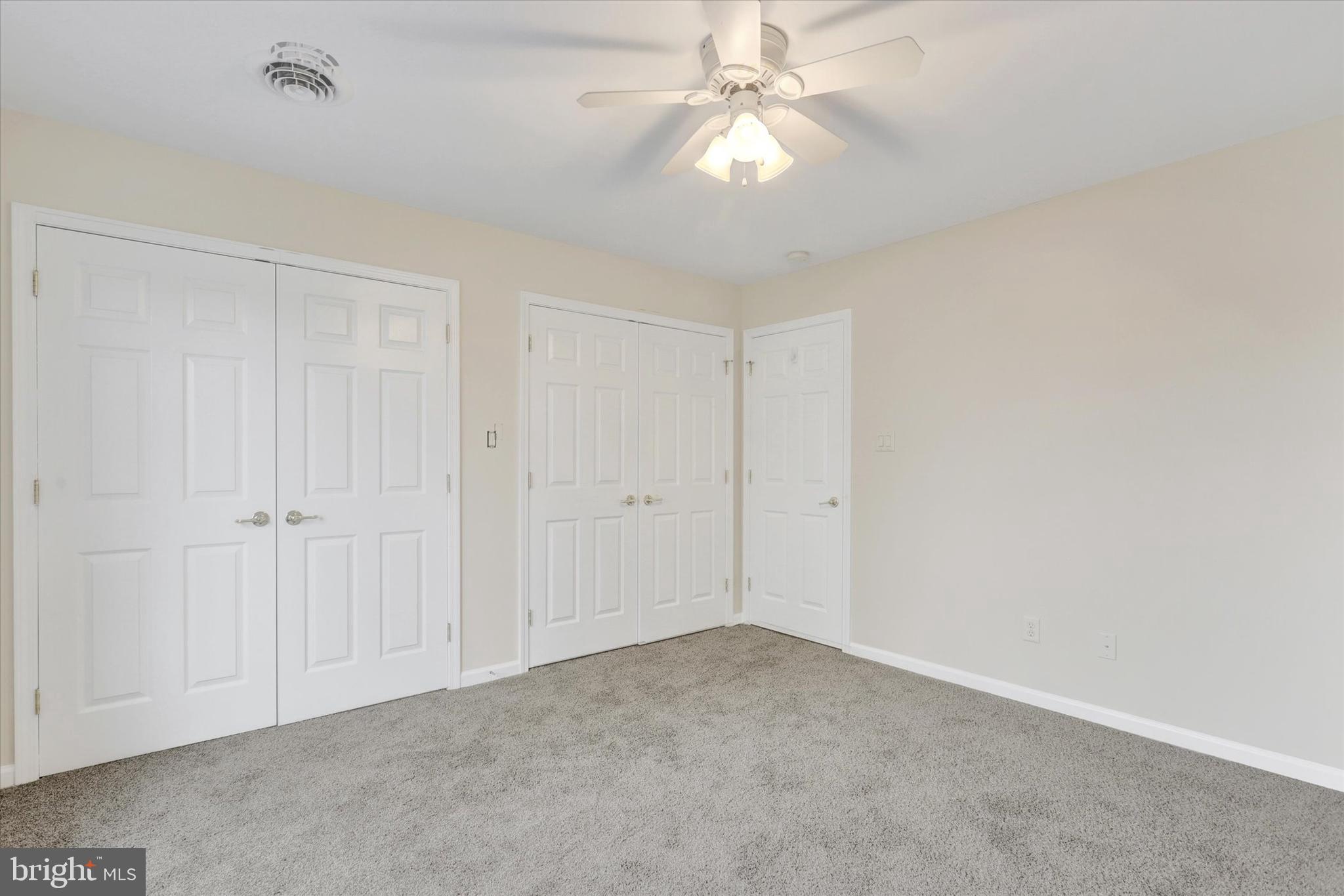 PENN NATIONAL GOLF COURSE COMMUNITY - Residential
