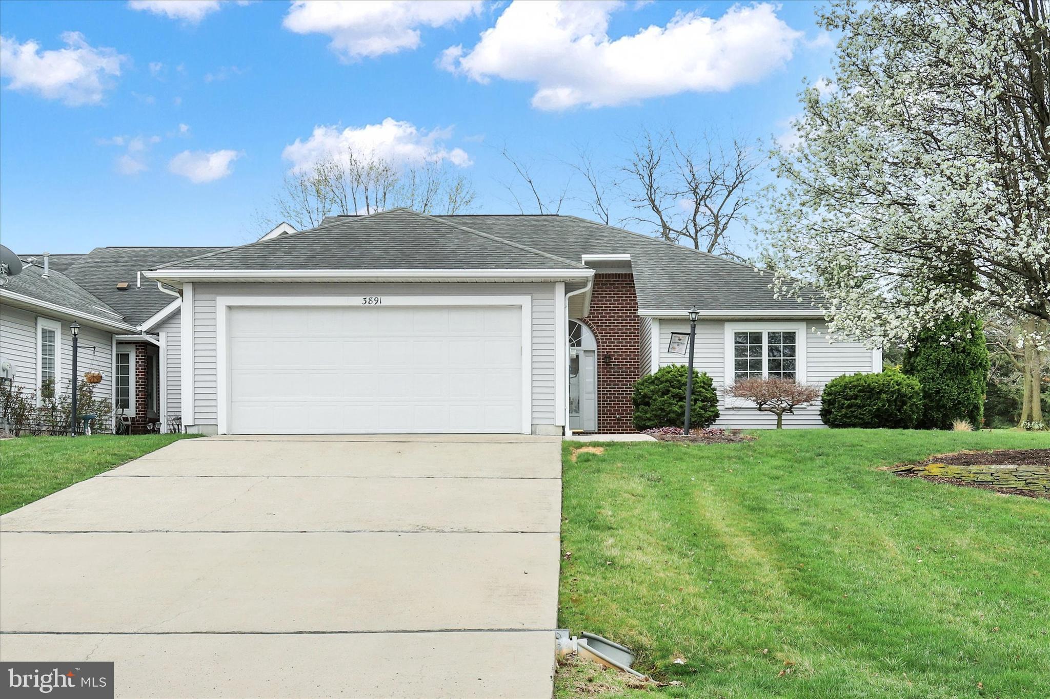 PENN NATIONAL GOLF COURSE COMMUNITY - Residential
