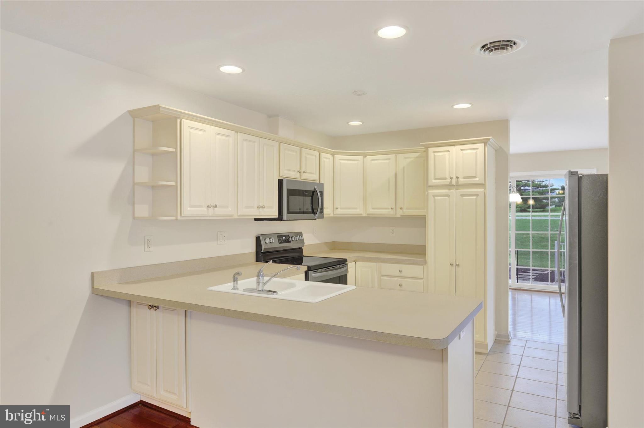 PENN NATIONAL GOLF COURSE COMMUNITY - Residential