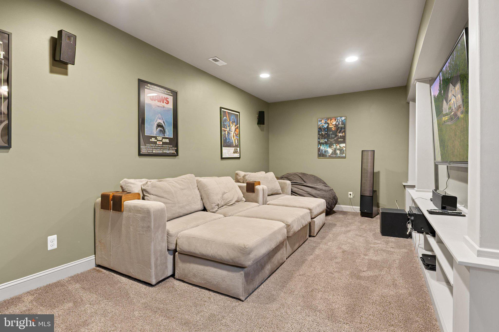 SEVERN LANDING - Residential